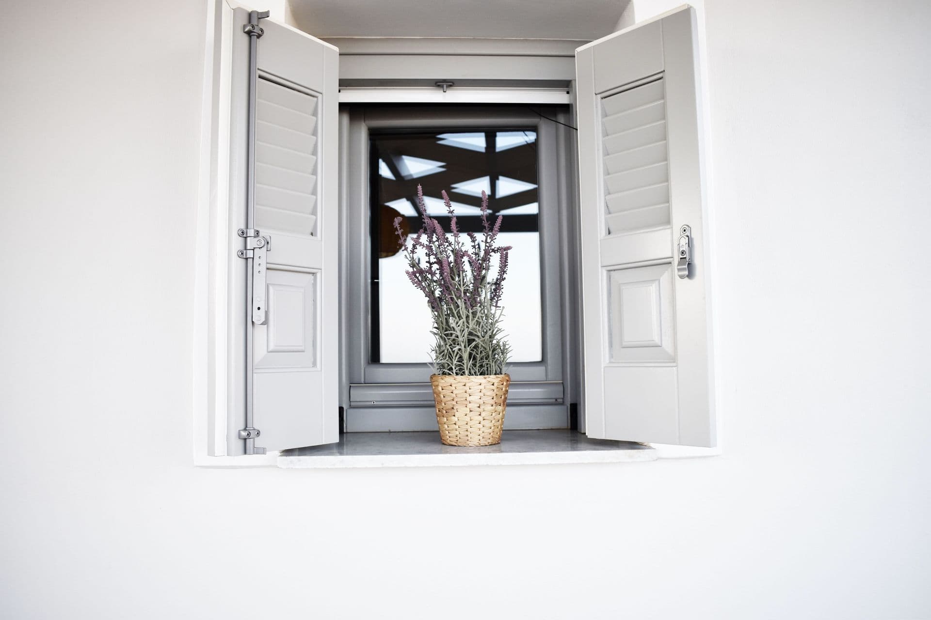 properties-ANTIGONVIL-1.jpg