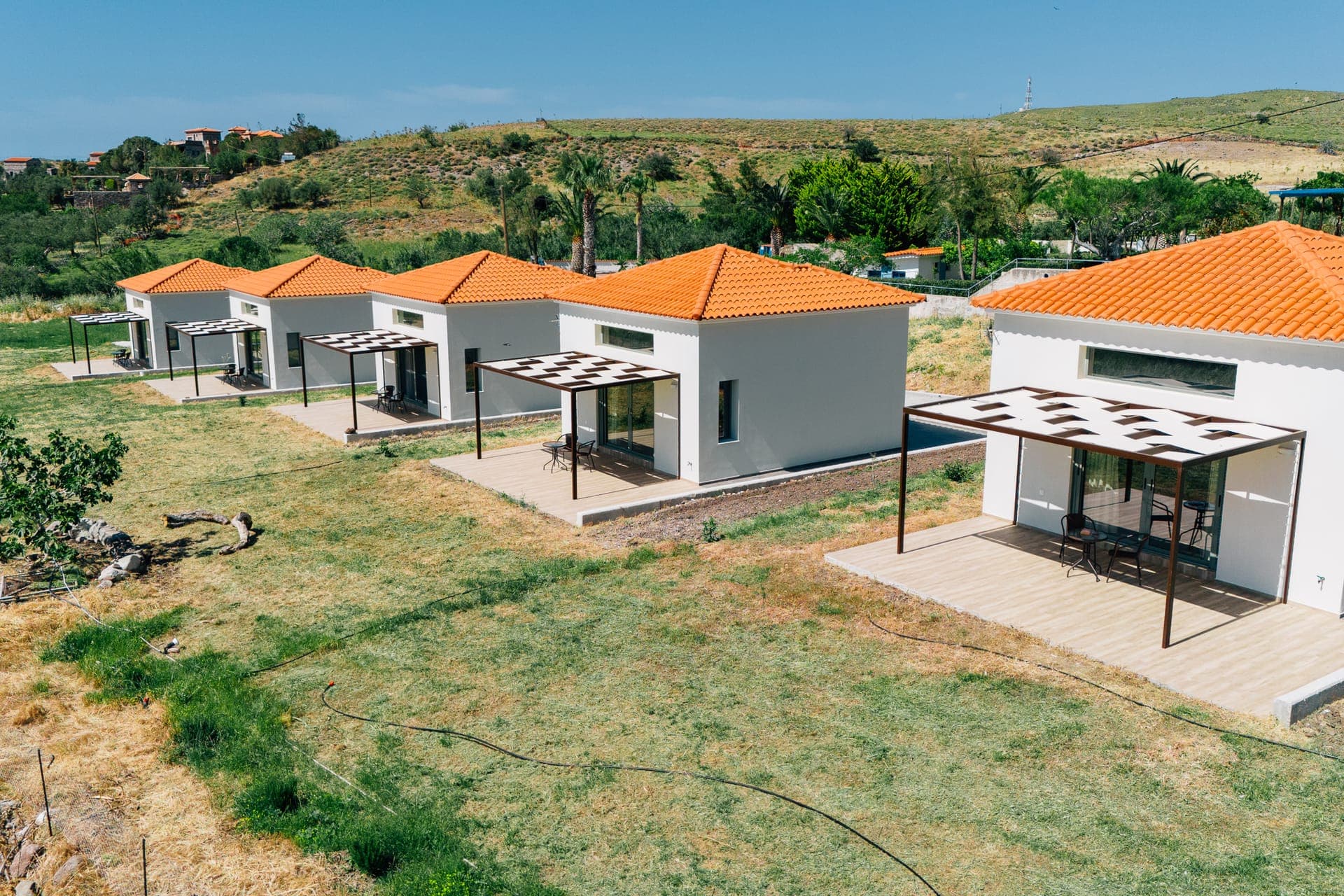 properties-APOLITHON-1.jpg