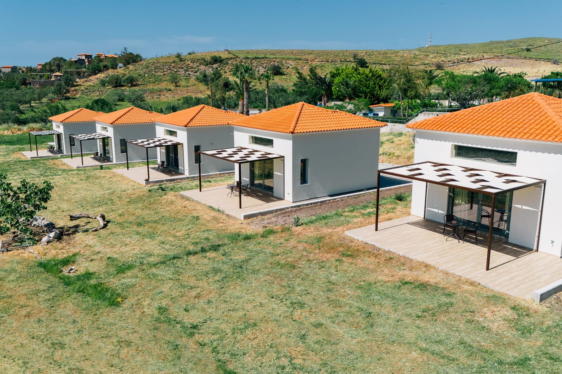 properties-APOLITHON-2.jpg