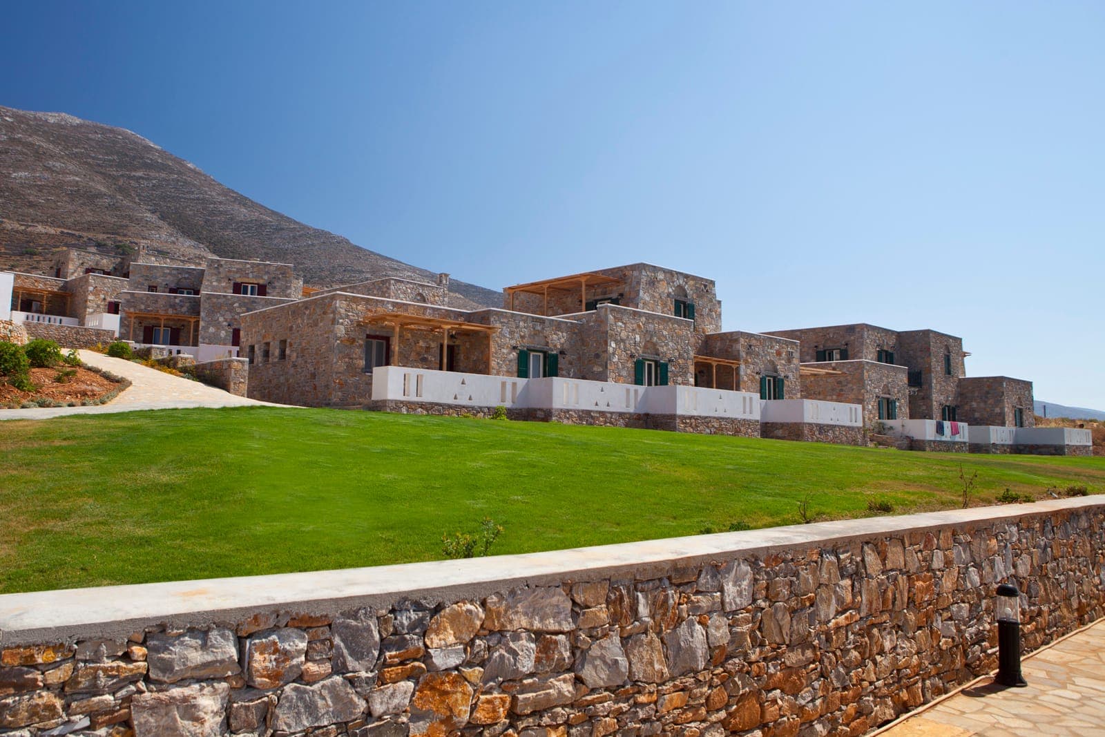 properties-AQUAPETRA-2.jpg