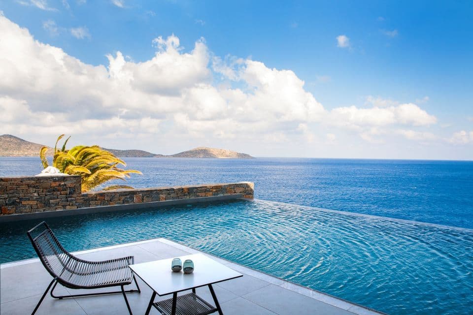 properties-AQUILAELOU-1.jpg