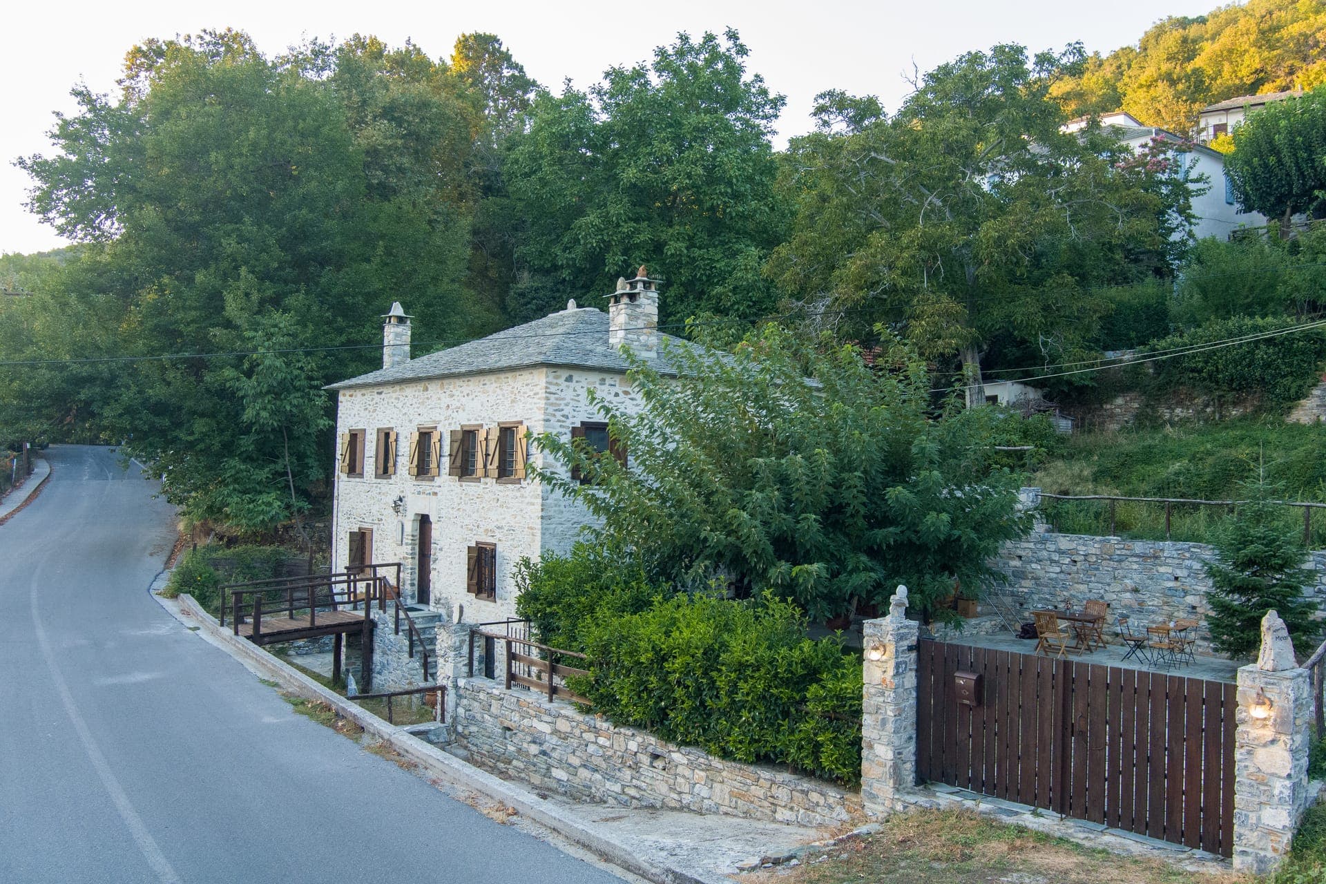 properties-ARCHONMICH-1.jpg