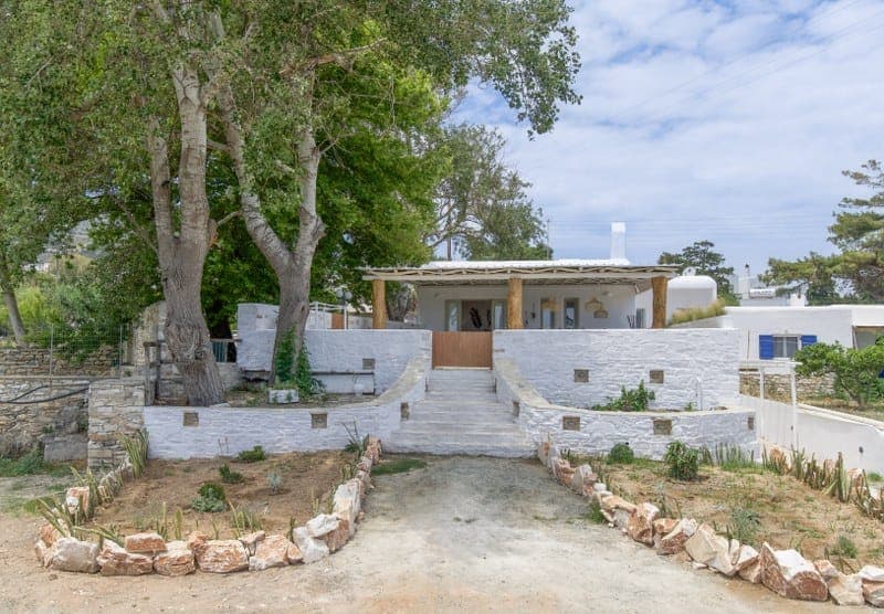 properties-ARETHOUSA-0.jpg