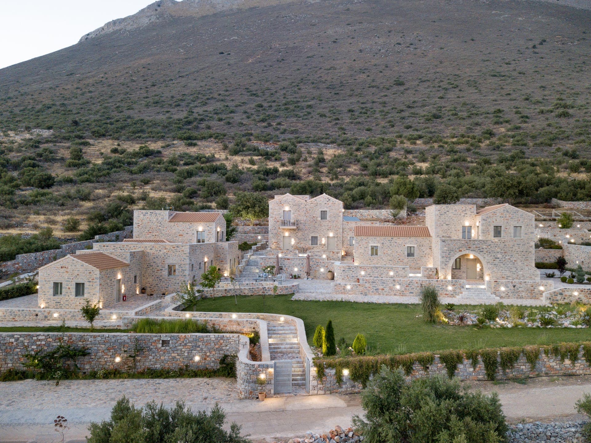 properties-ARMANTANIS-0.jpg