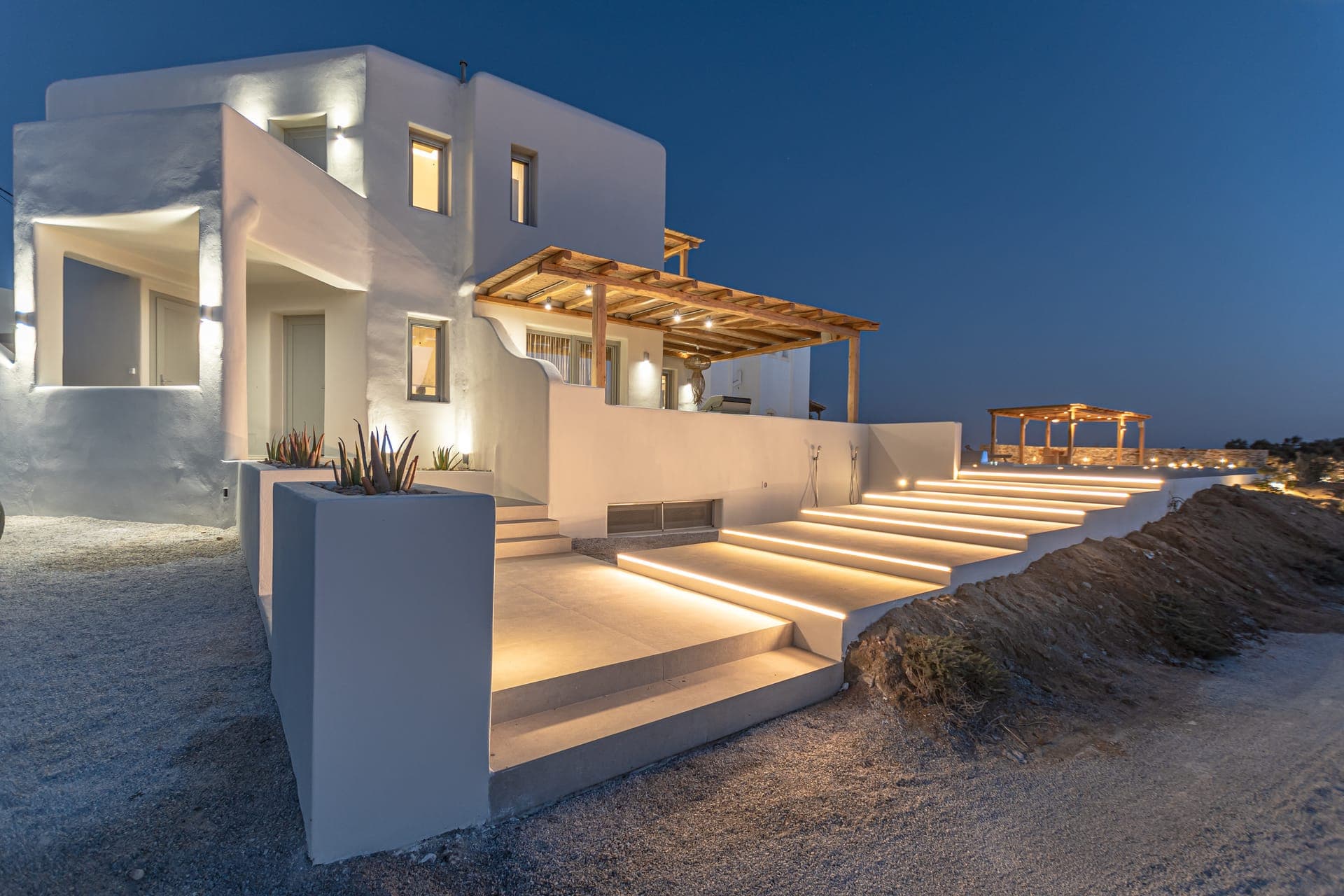 properties-ARMELINA-4.jpg