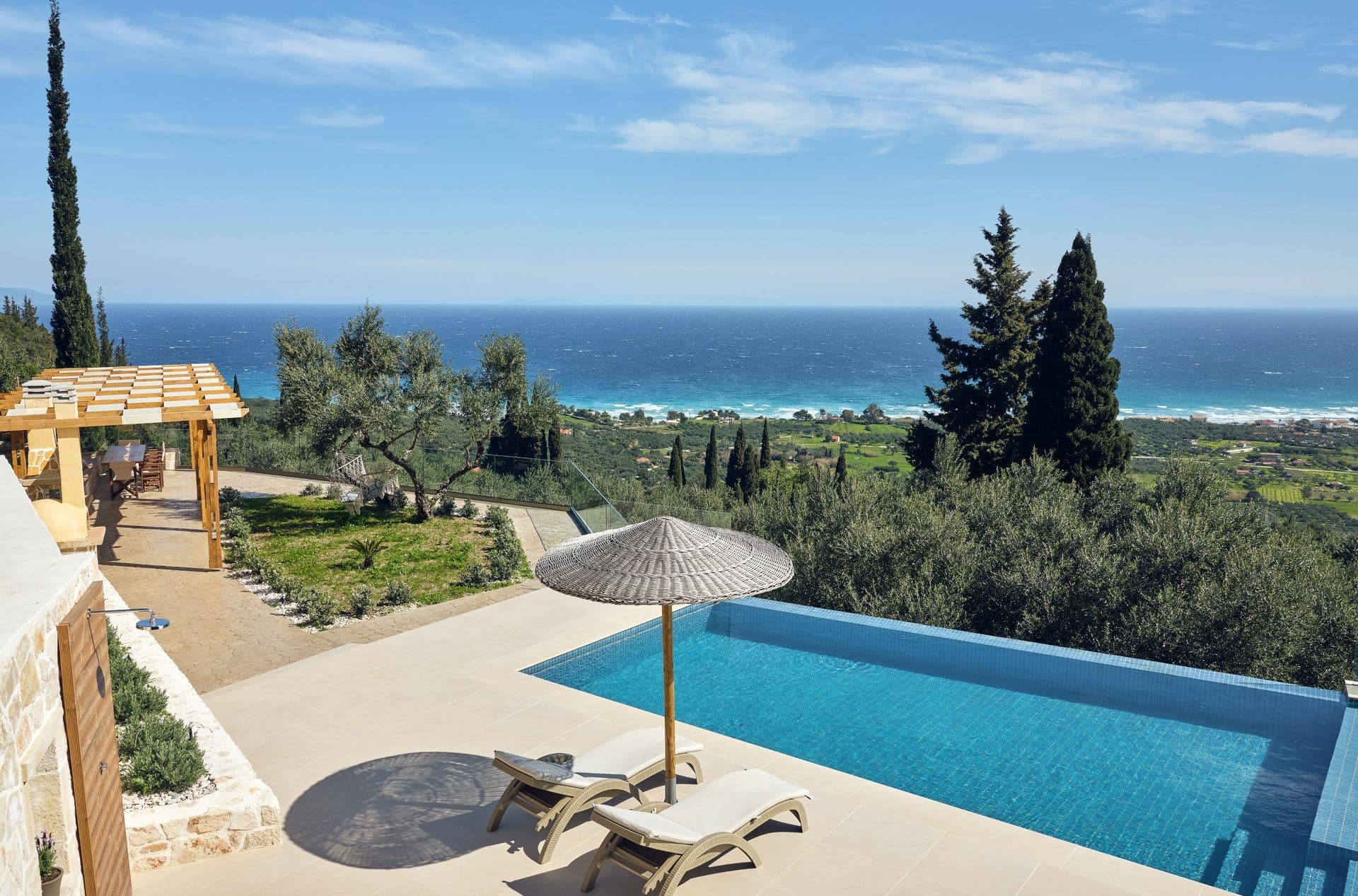 properties-ARTEMVILLA-4.jpg