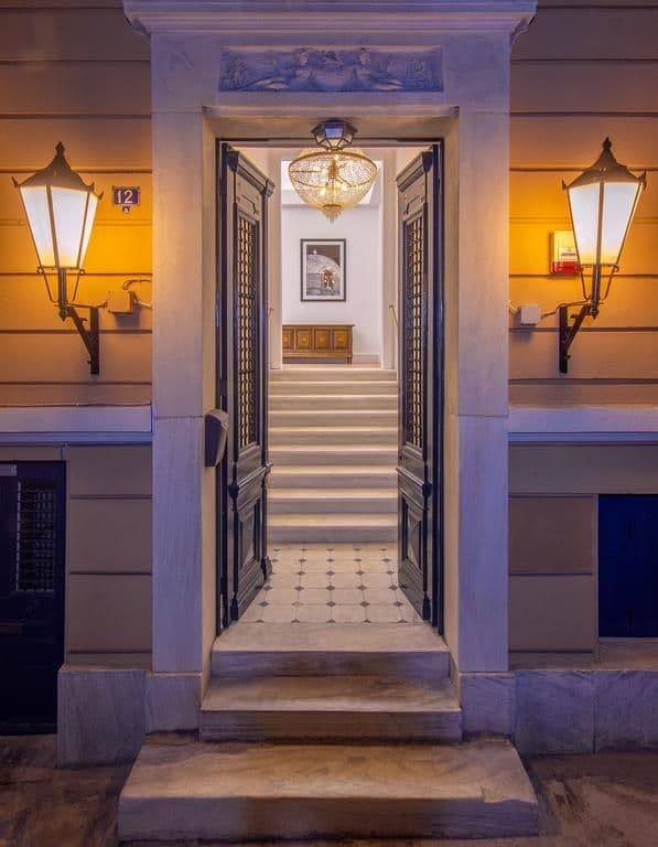 properties-ARTPANTHEO-0.jpg