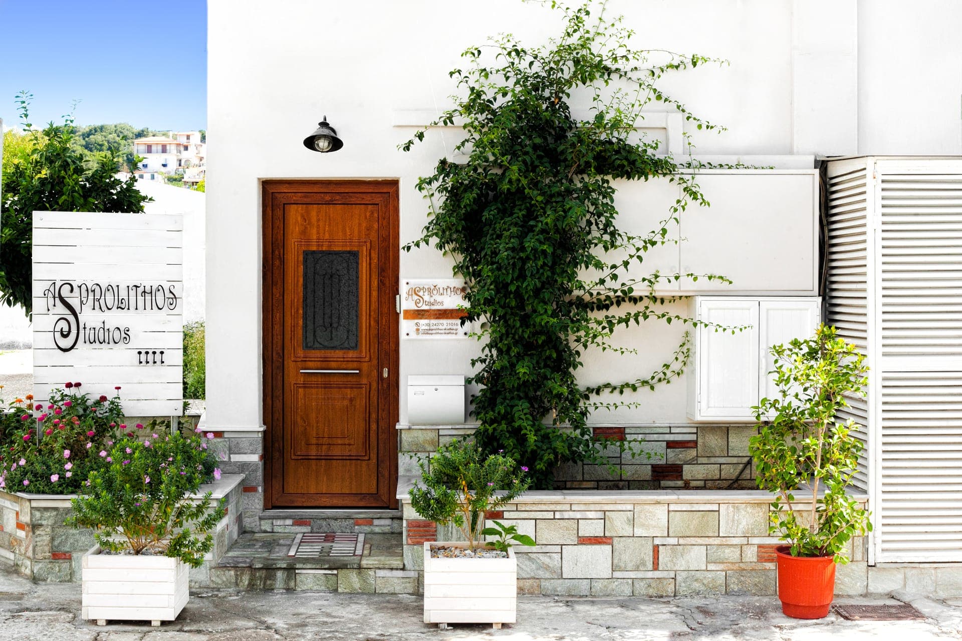 properties-ASPROLITHO-0.jpg