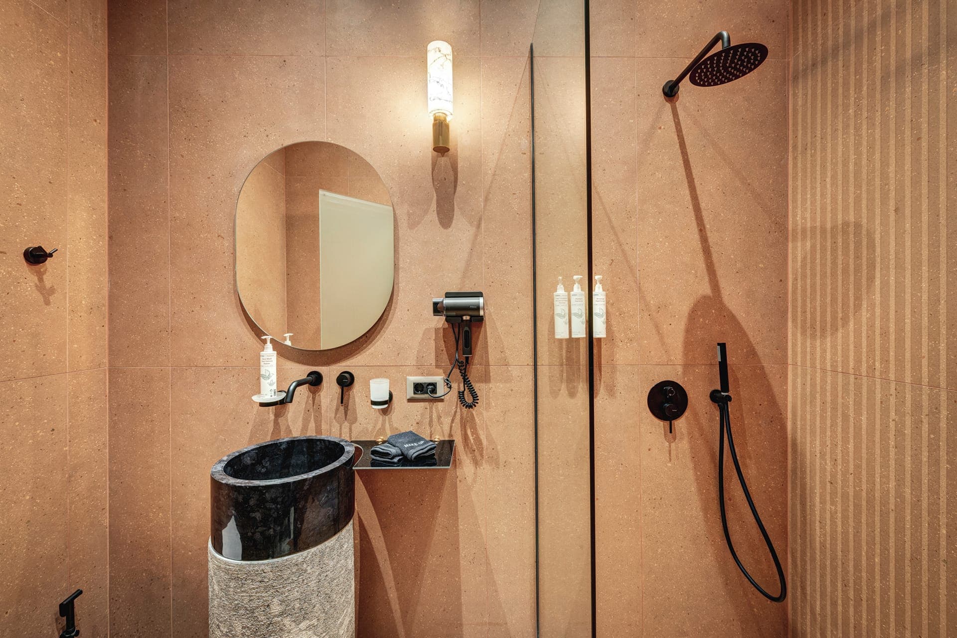 properties-ATELIER5-4.jpg