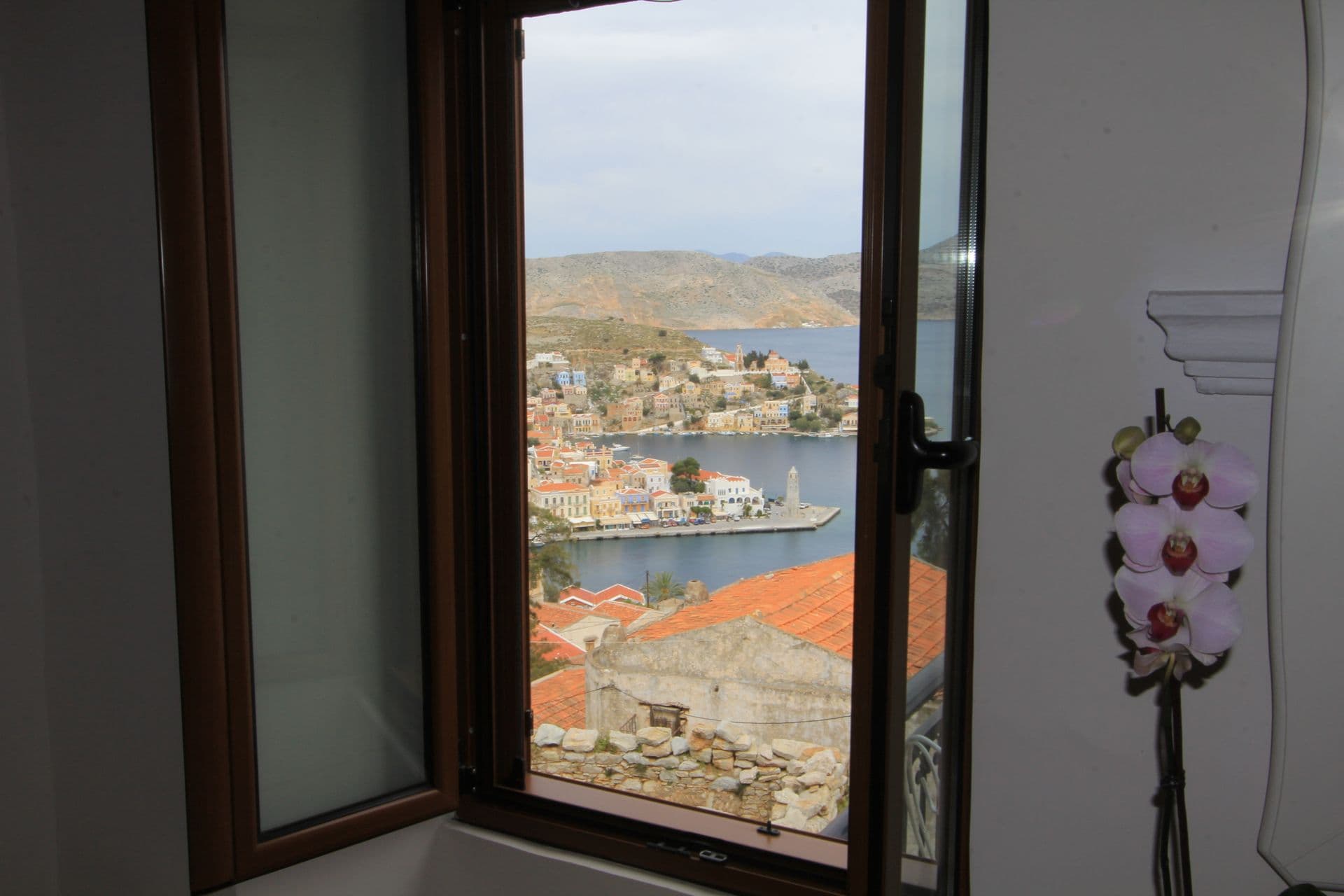 properties-ATHANASIAH-3.jpg