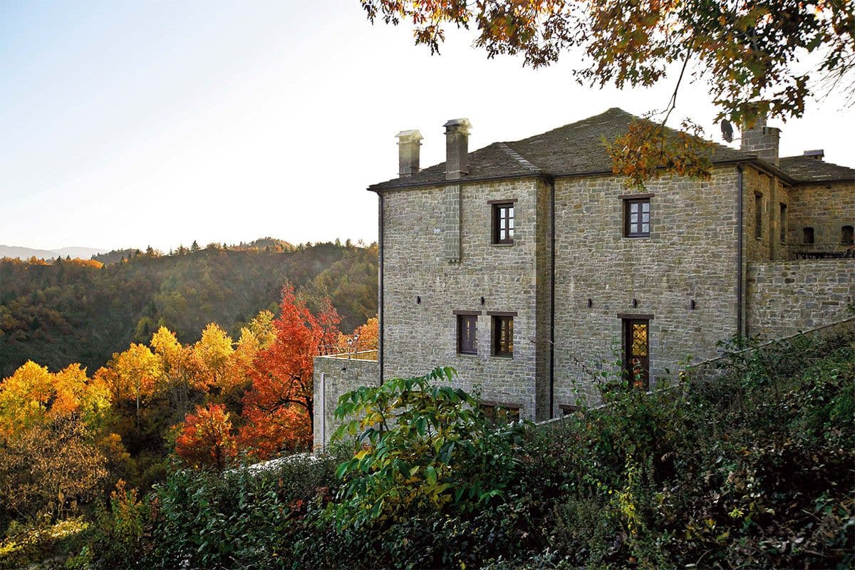 properties-ATHINAZH-0.jpg
