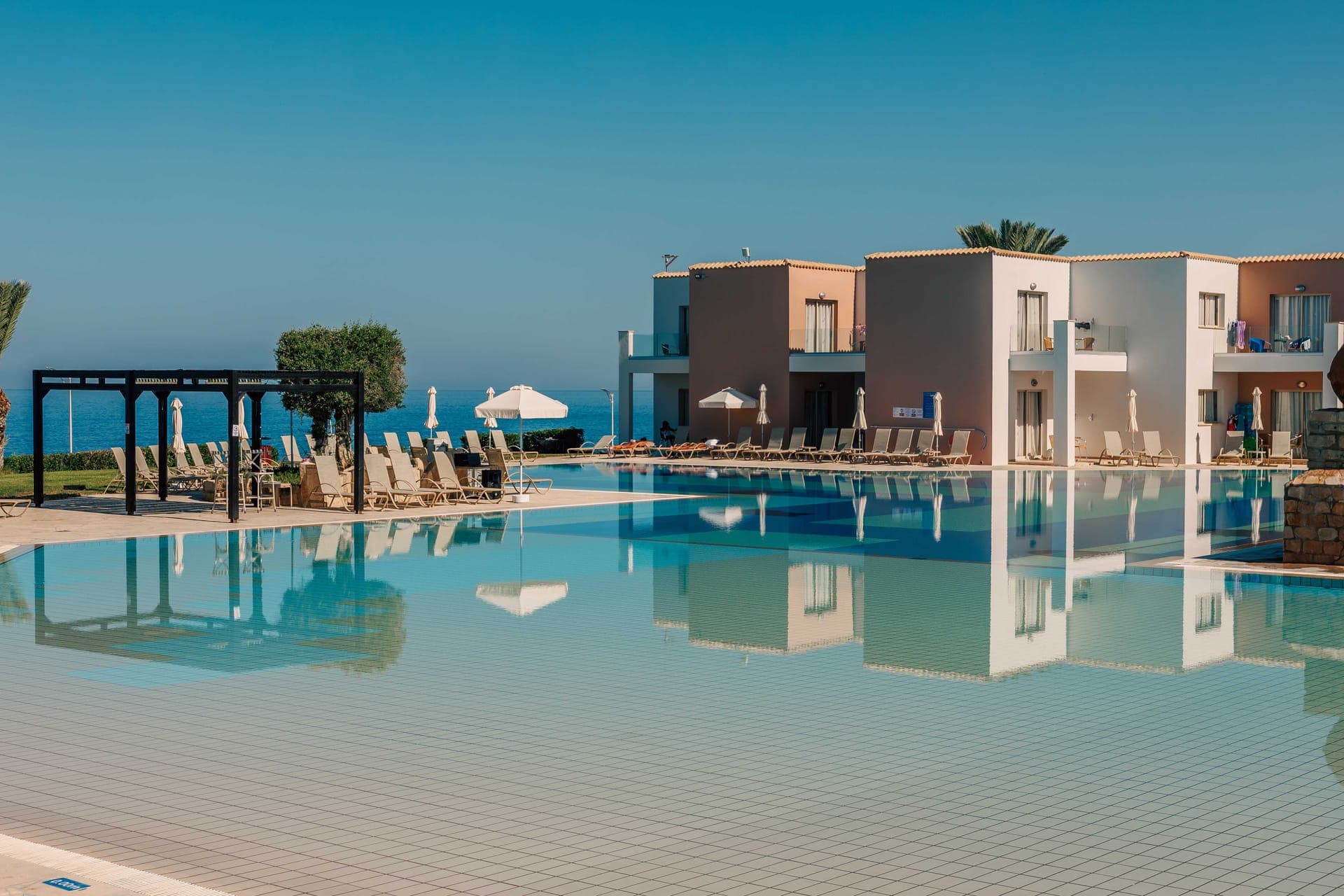 properties-ATLAKTEON-0.jpg