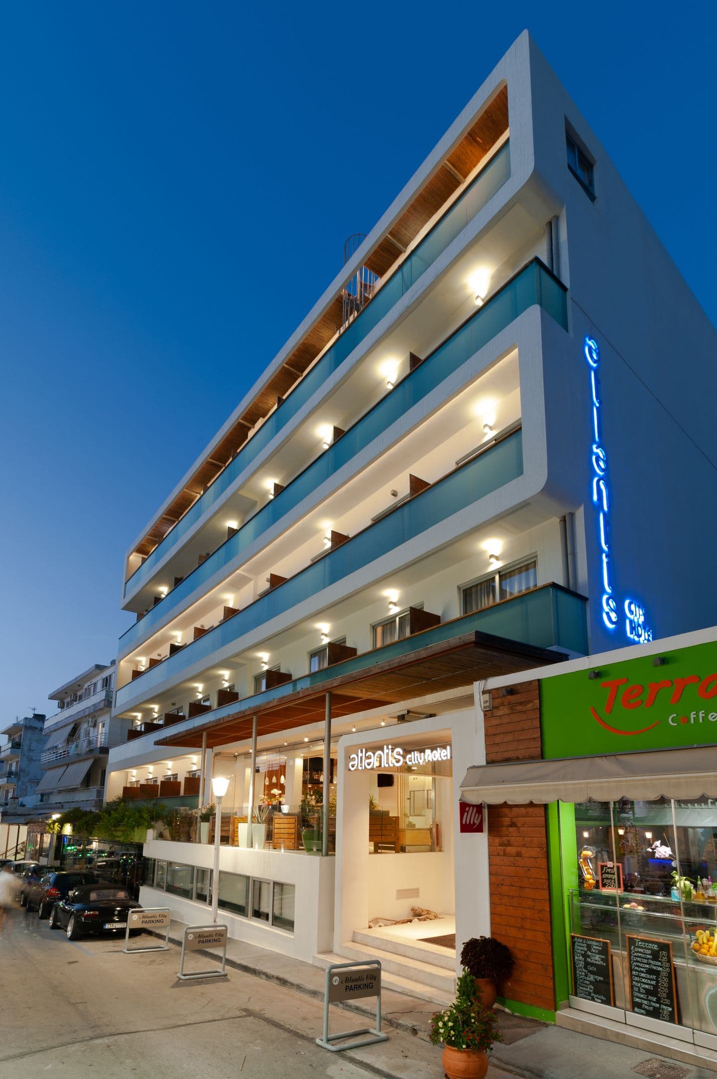 properties-ATLANTISCH-0.jpg