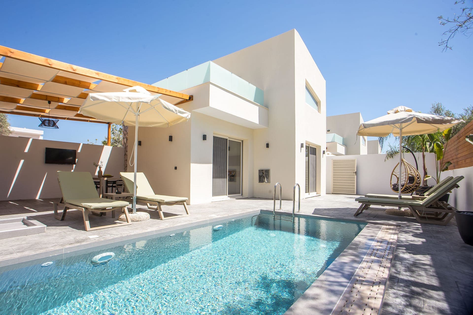 properties-AURALV-1.jpg
