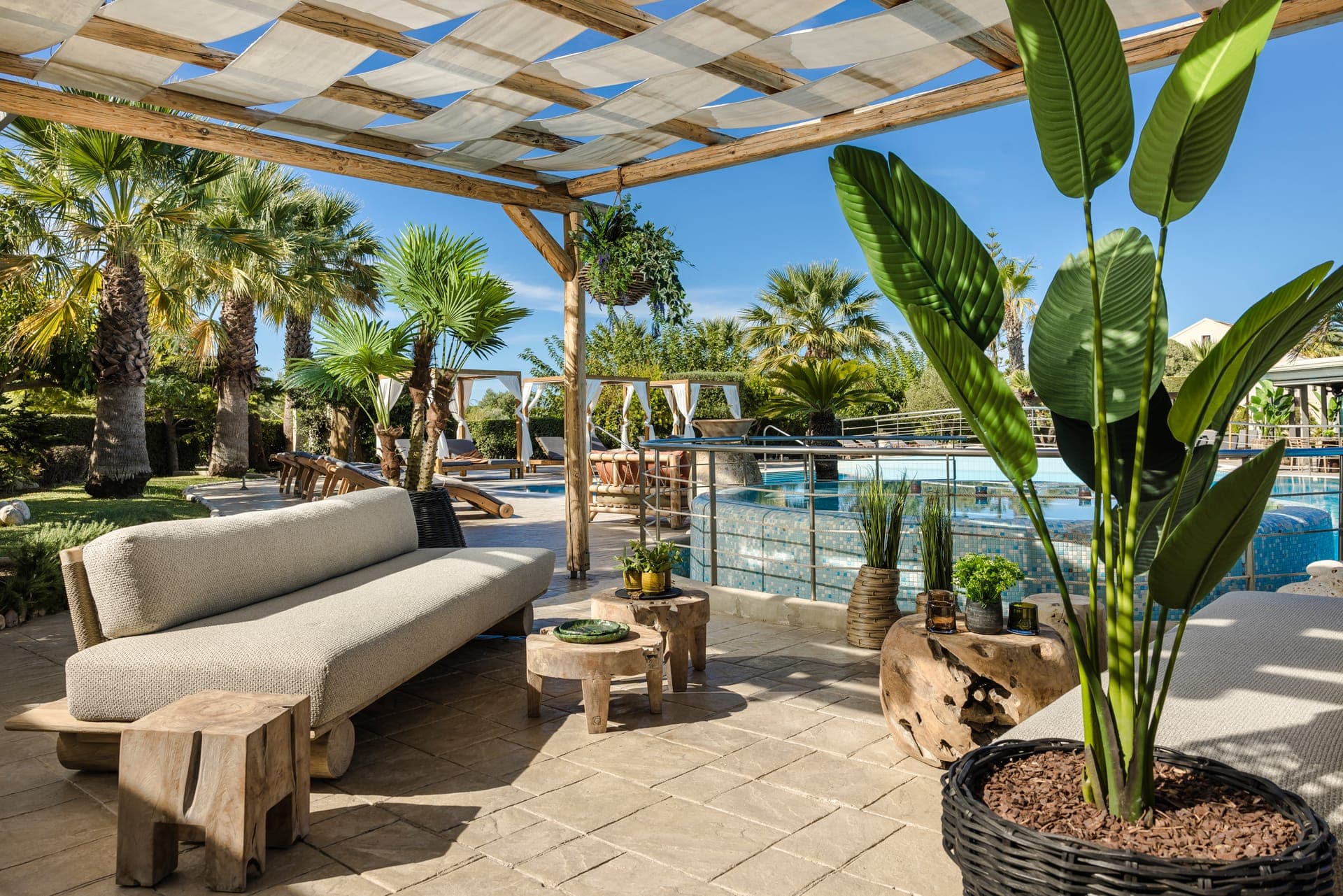 properties-AVITHOS-3.jpg
