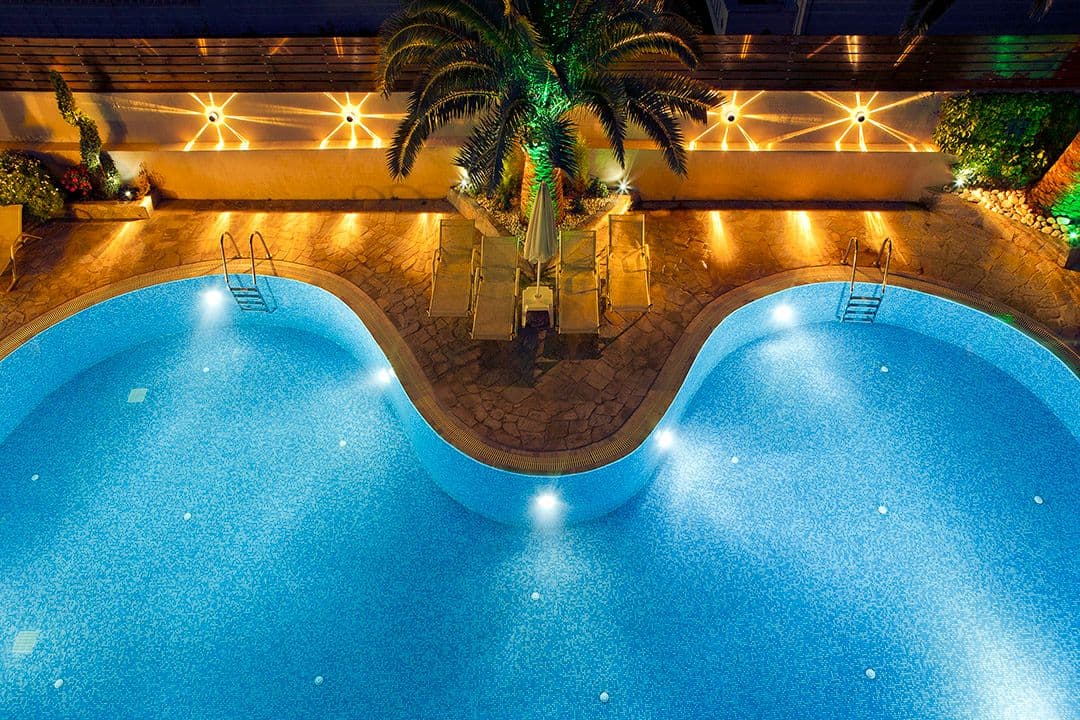 properties-AXOSHOTEL-1.jpg