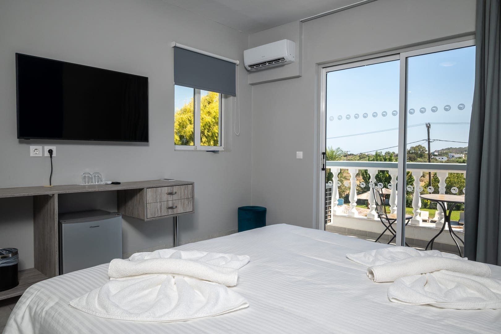 properties-AYITHOTEL-1.jpg