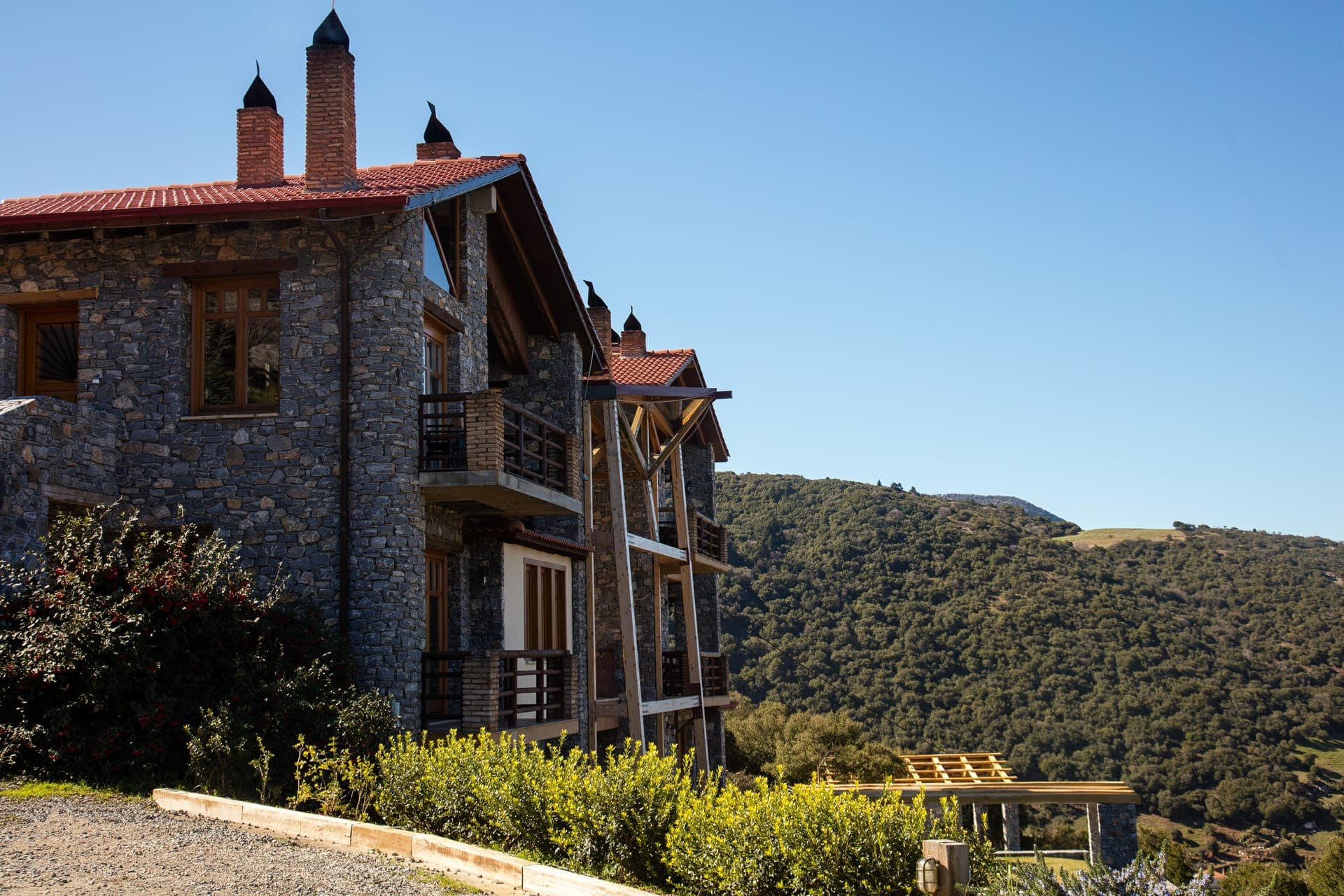 properties-AZANIAS-0.jpg