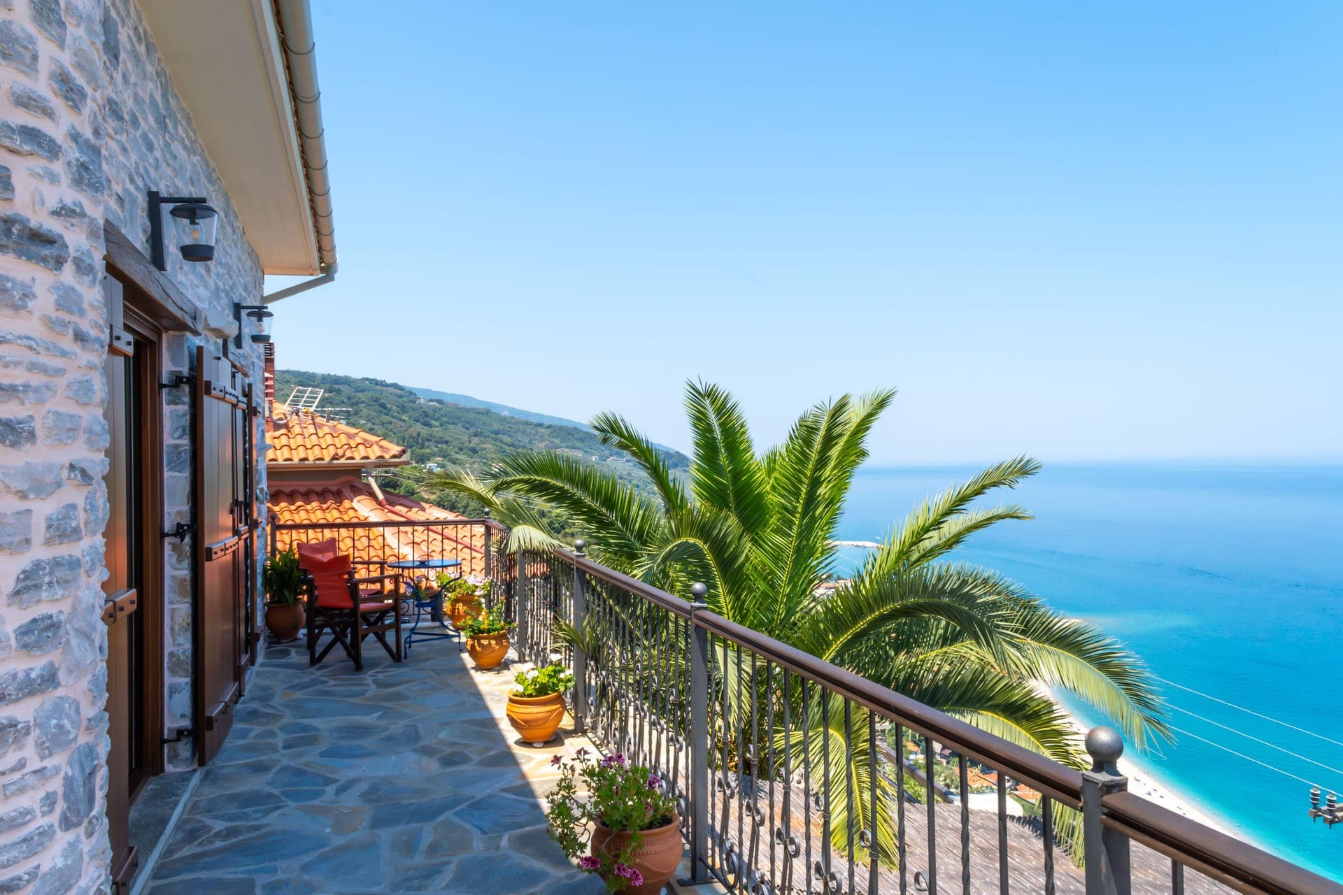 properties-BARBARELLA-1.jpg