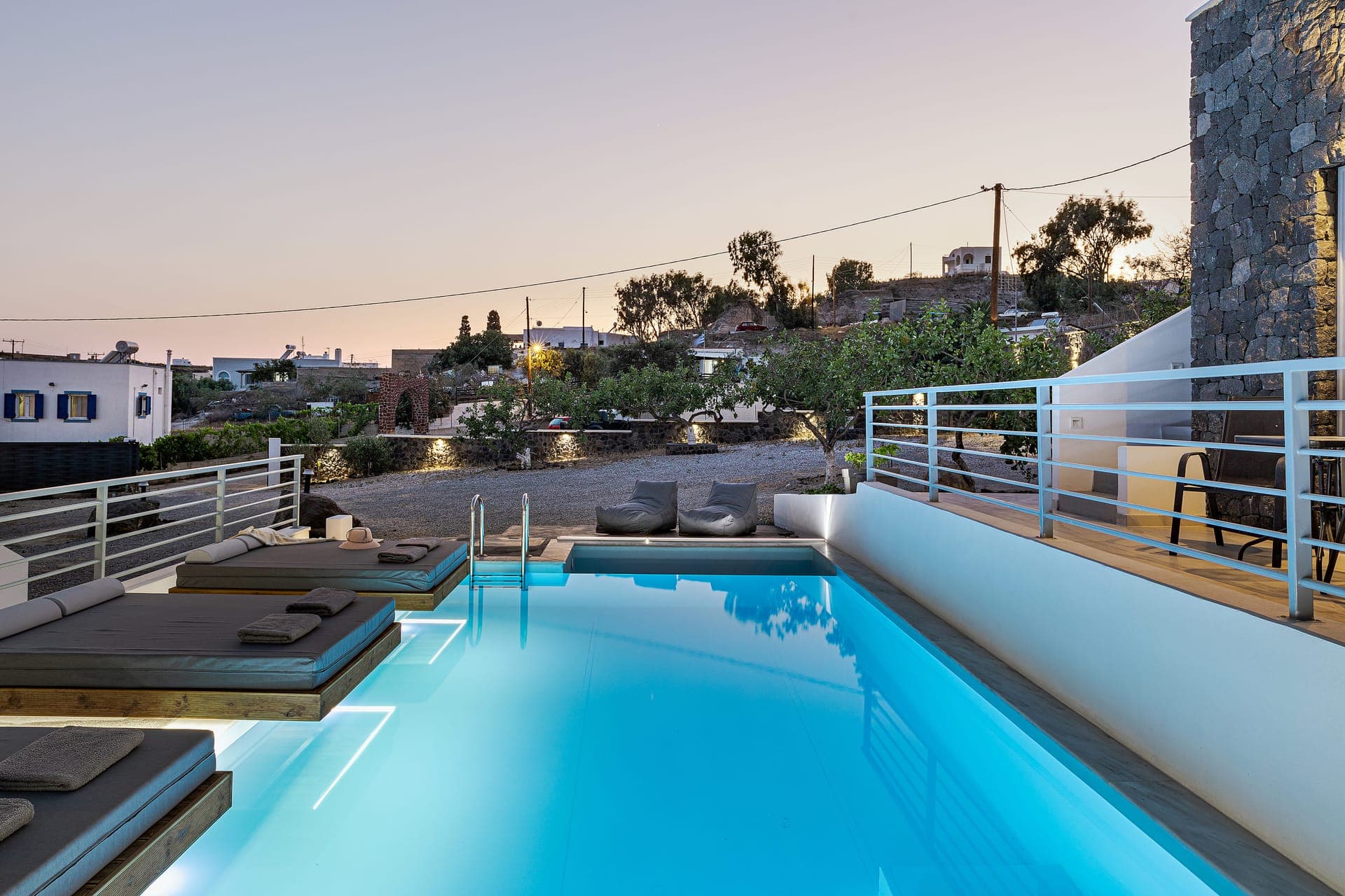 properties-BLACKSTONE-0.jpg