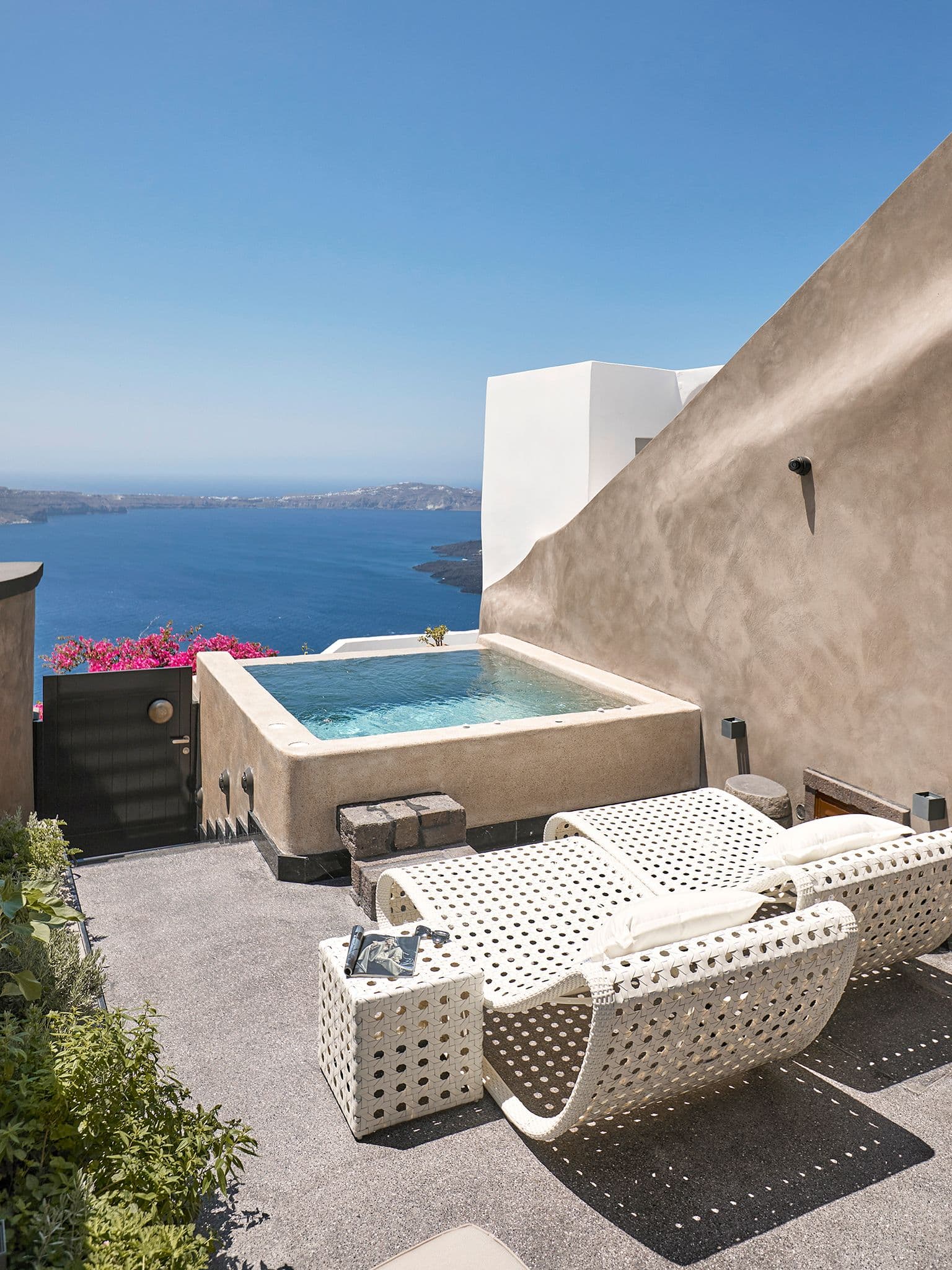 properties-BLUEDOMEVI-2.jpg