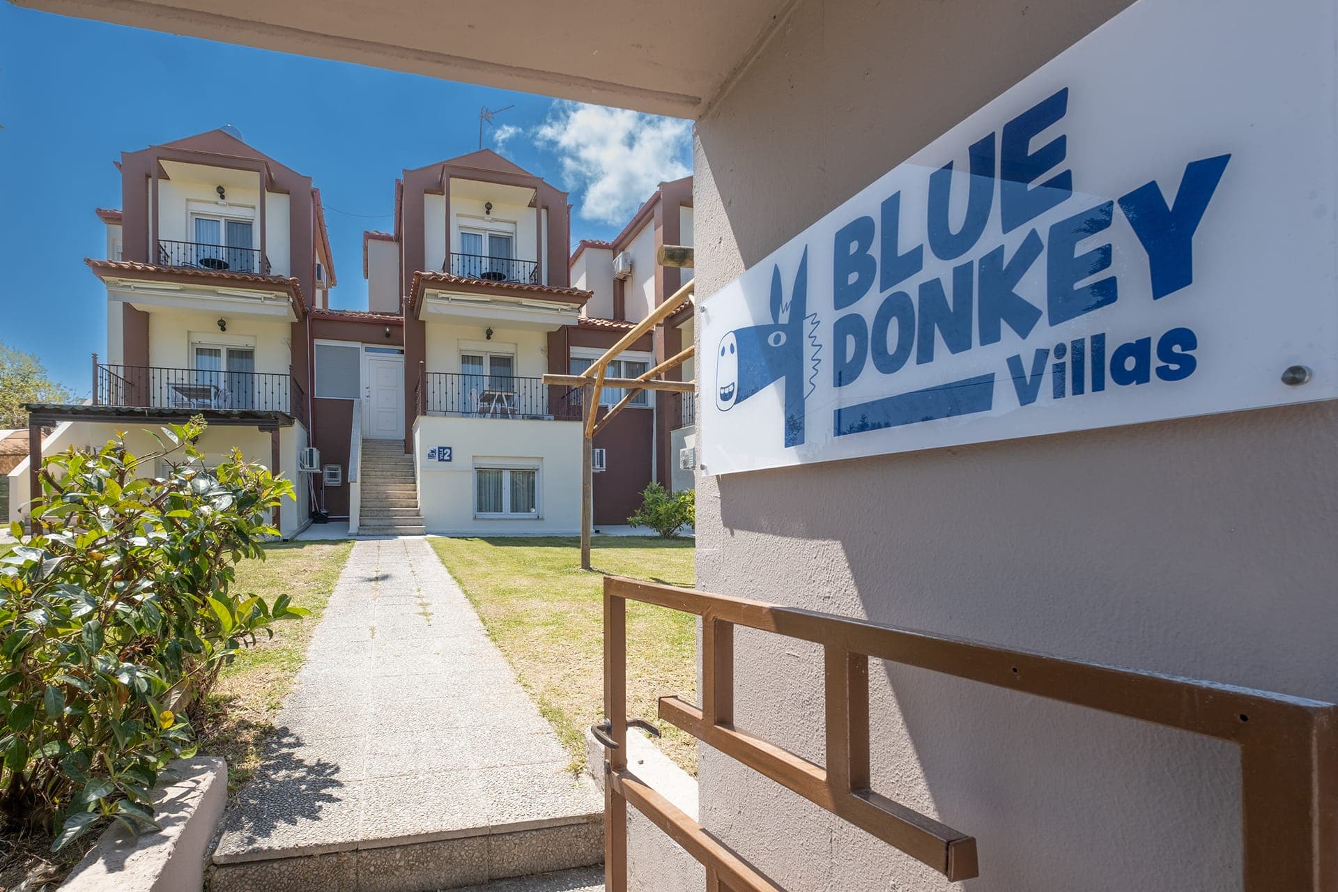 properties-BLUEDONKEY-1.jpg