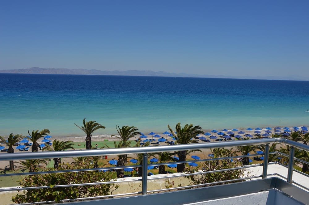 Blue Horizon Room Sea View