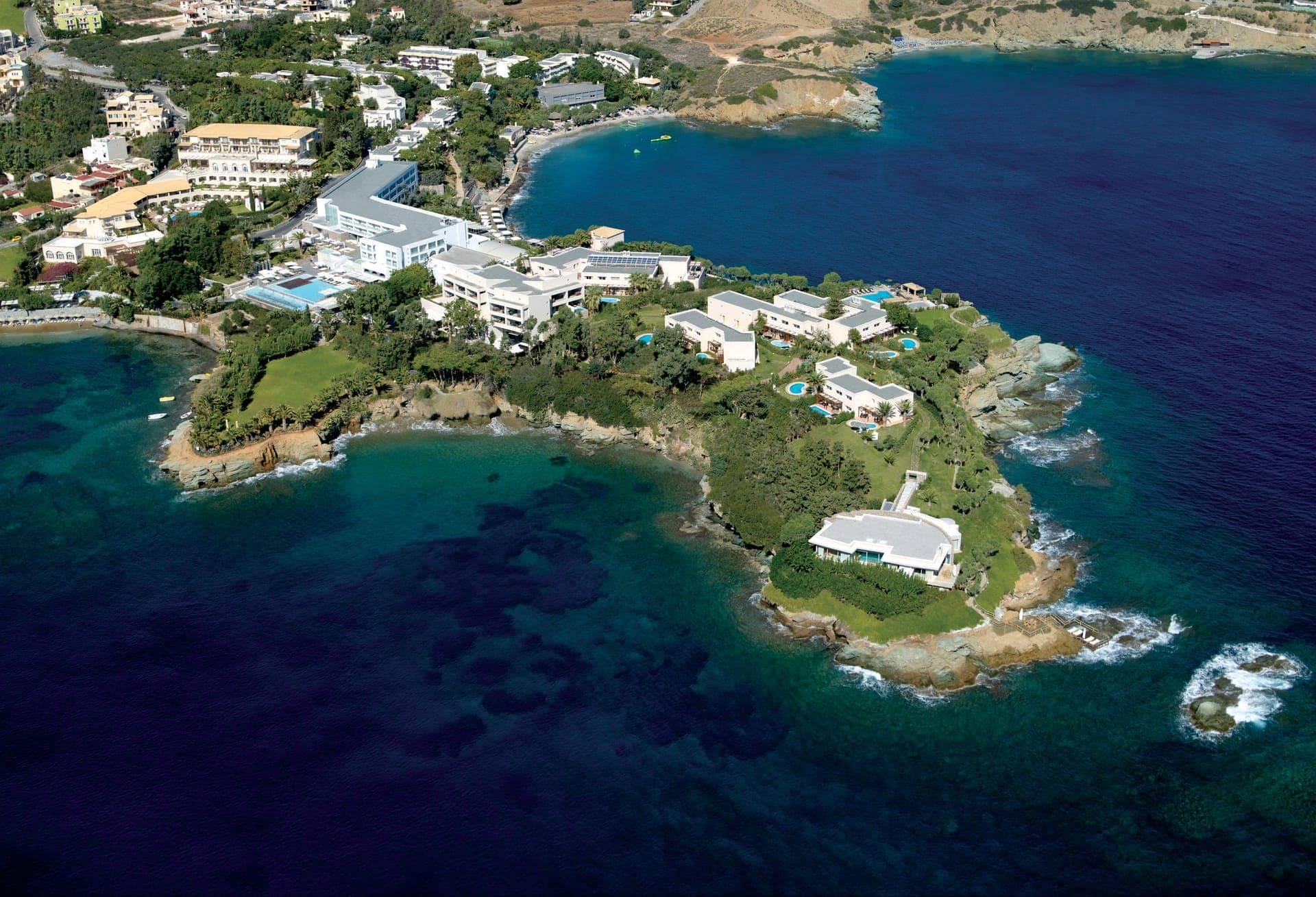 properties-BLUERESORT-0.jpg