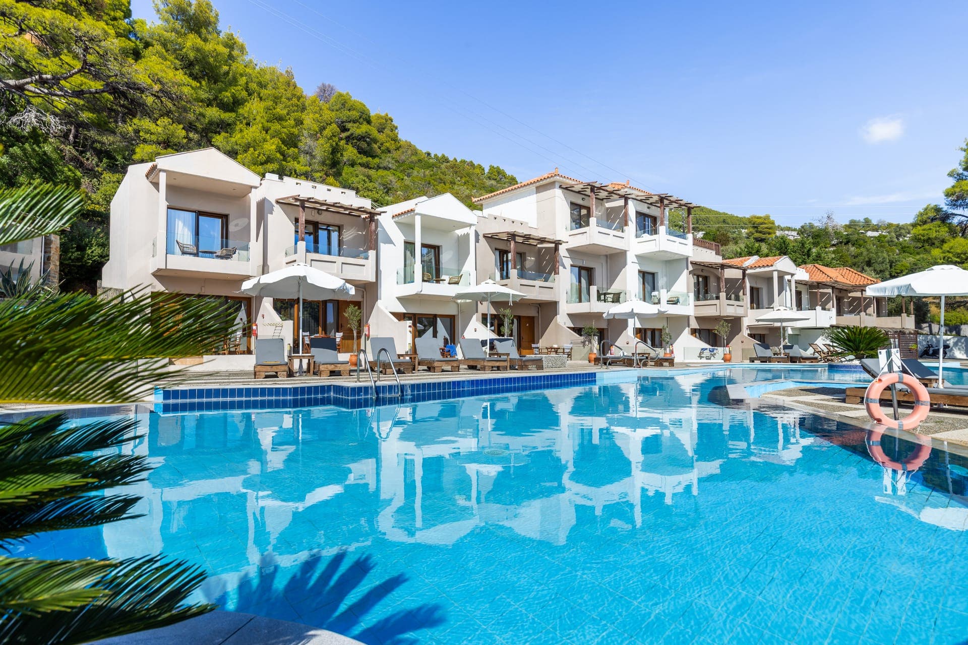 properties-BLUESUITES-1.jpg