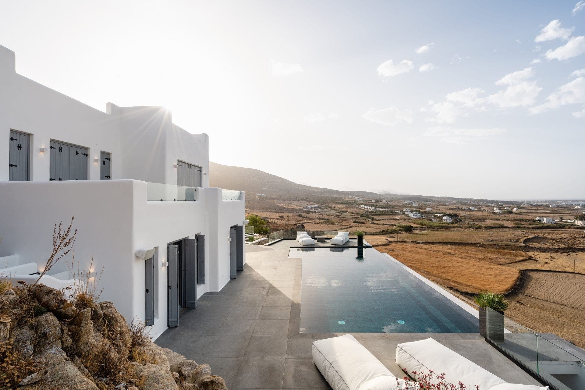 properties-BLUEVILLUX-0.jpg