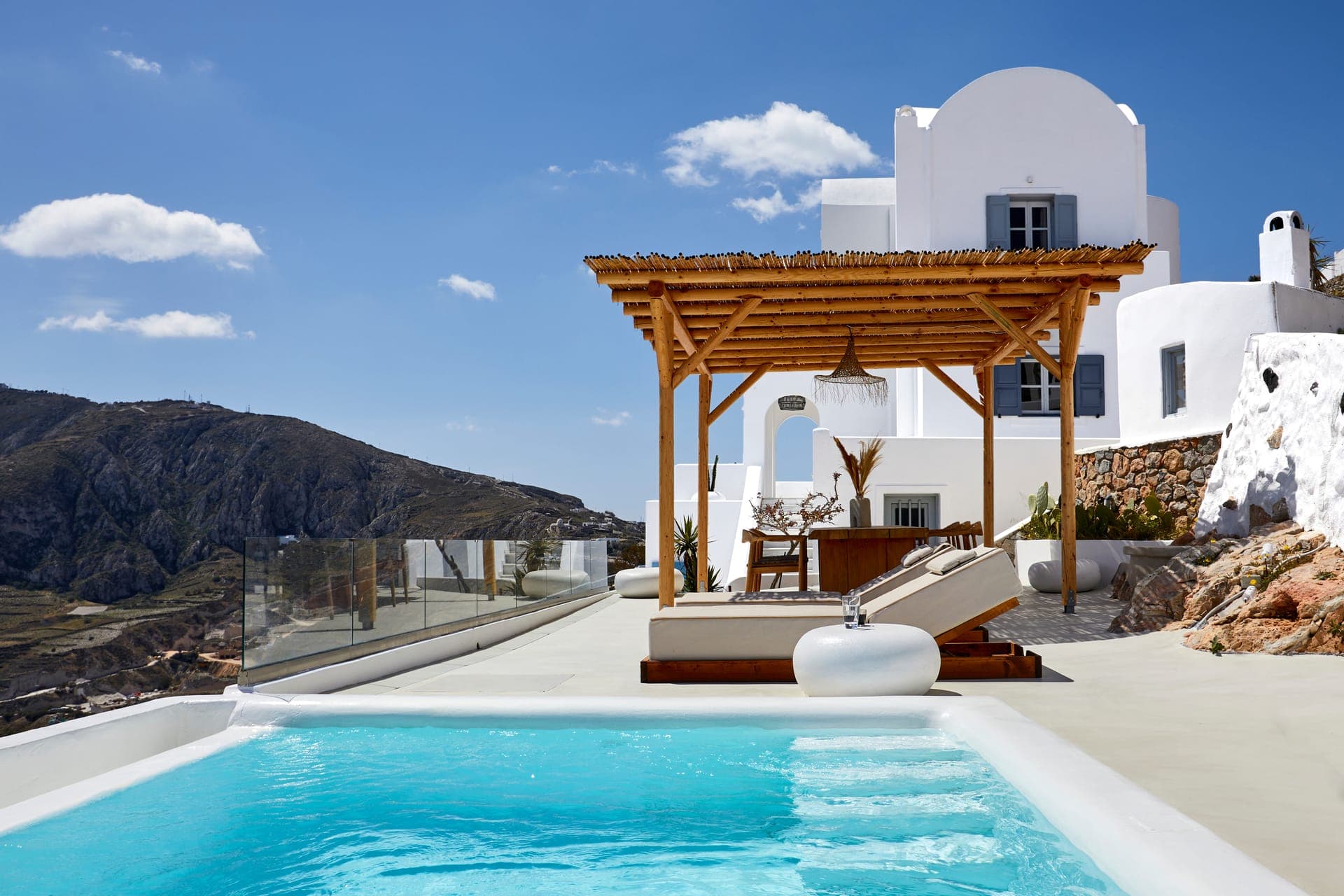 properties-BLUEWVILLA-4.jpg