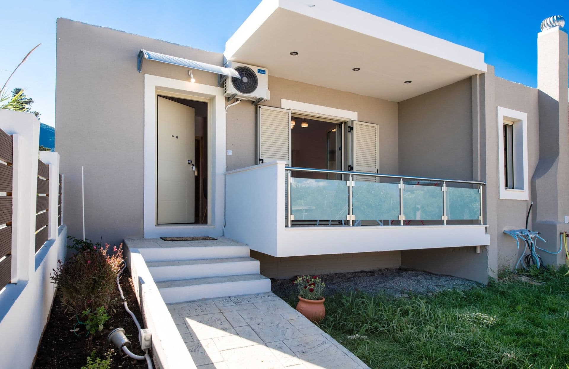 properties-BOUNATSA-0.jpg