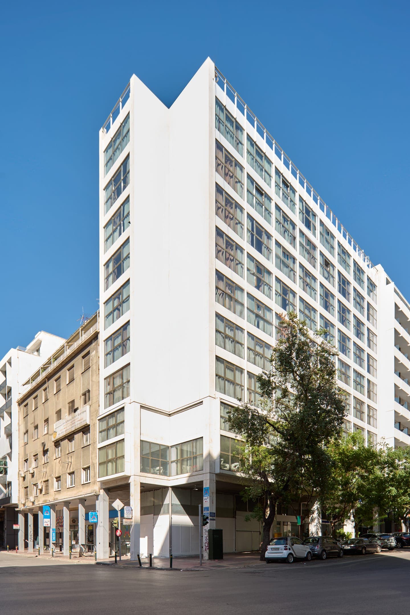 properties-BREEZEBOU-2.jpg