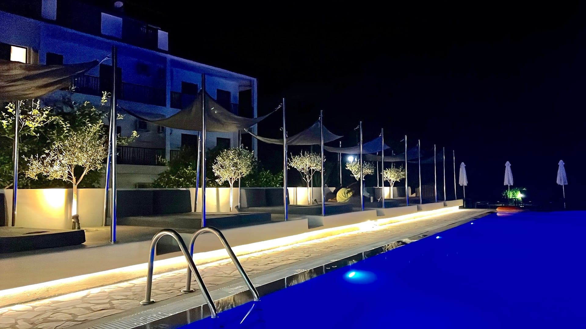 POOL NIGHT