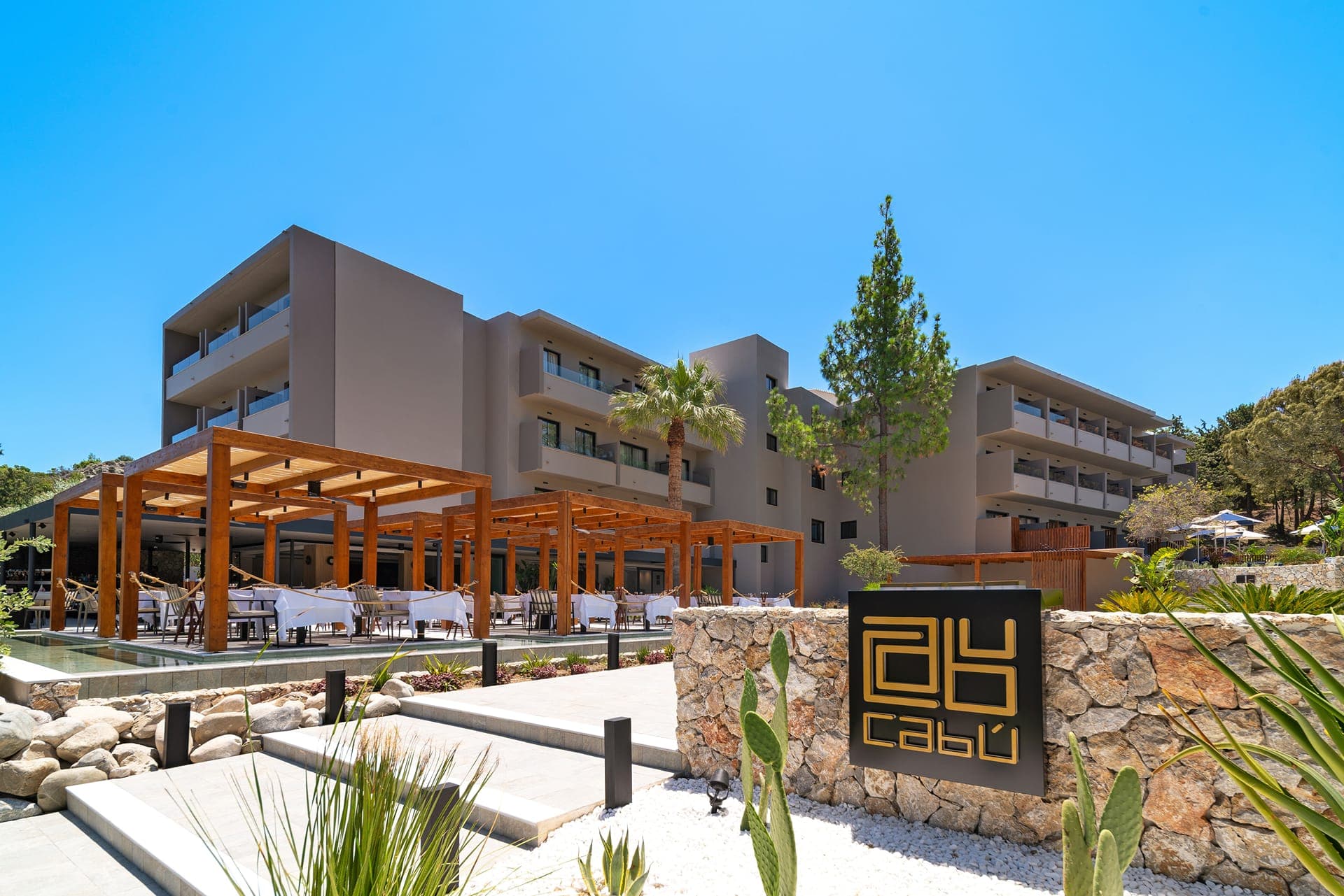 properties-CABUHOTEL-0.jpg