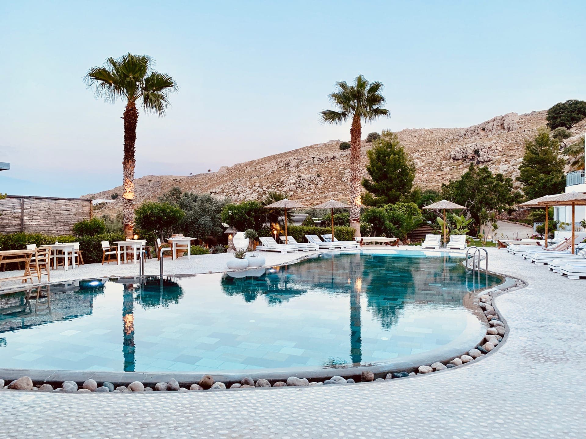 properties-CAESARSGAR-0.jpg
