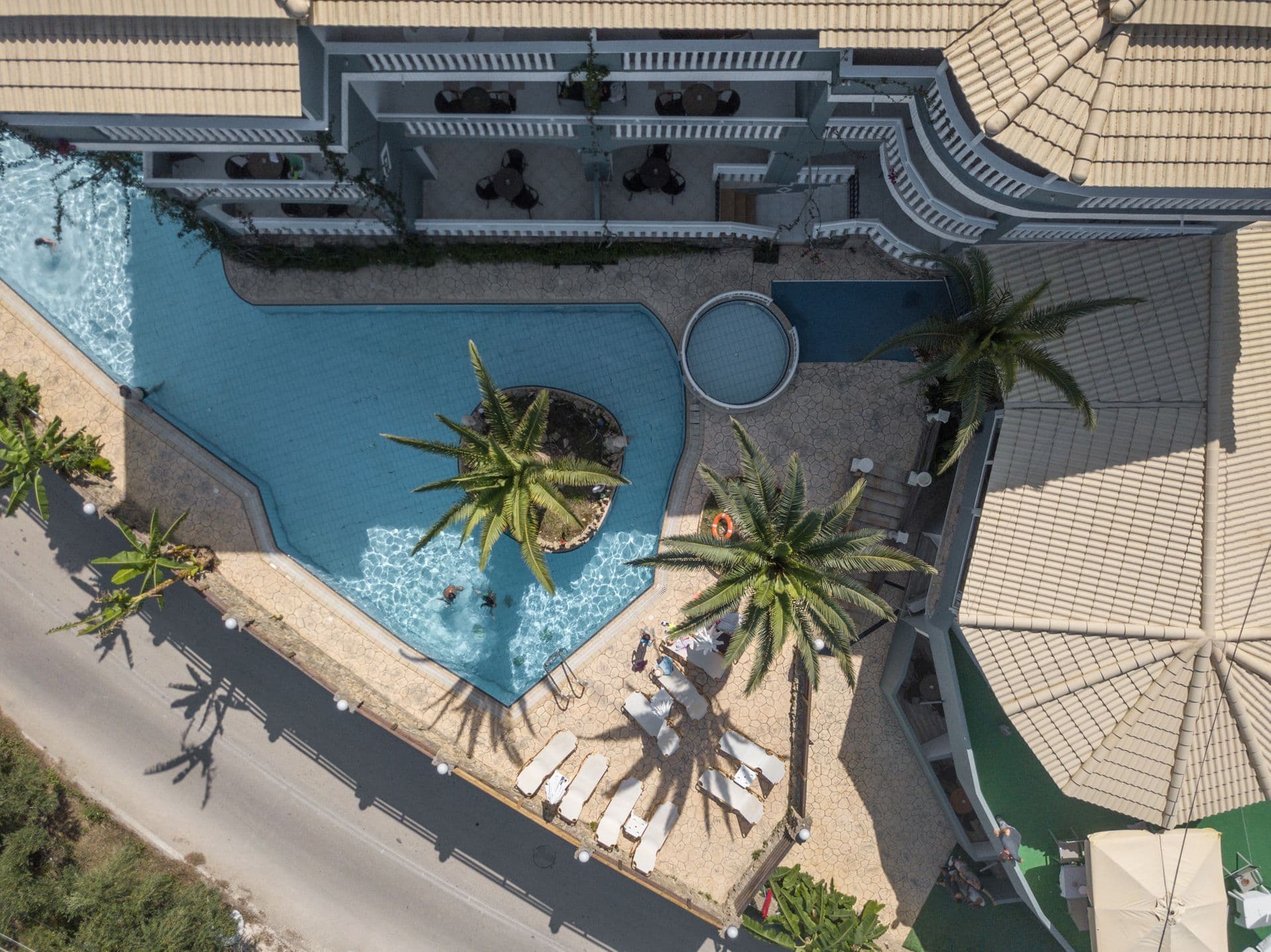 properties-CALINICA-0.jpg