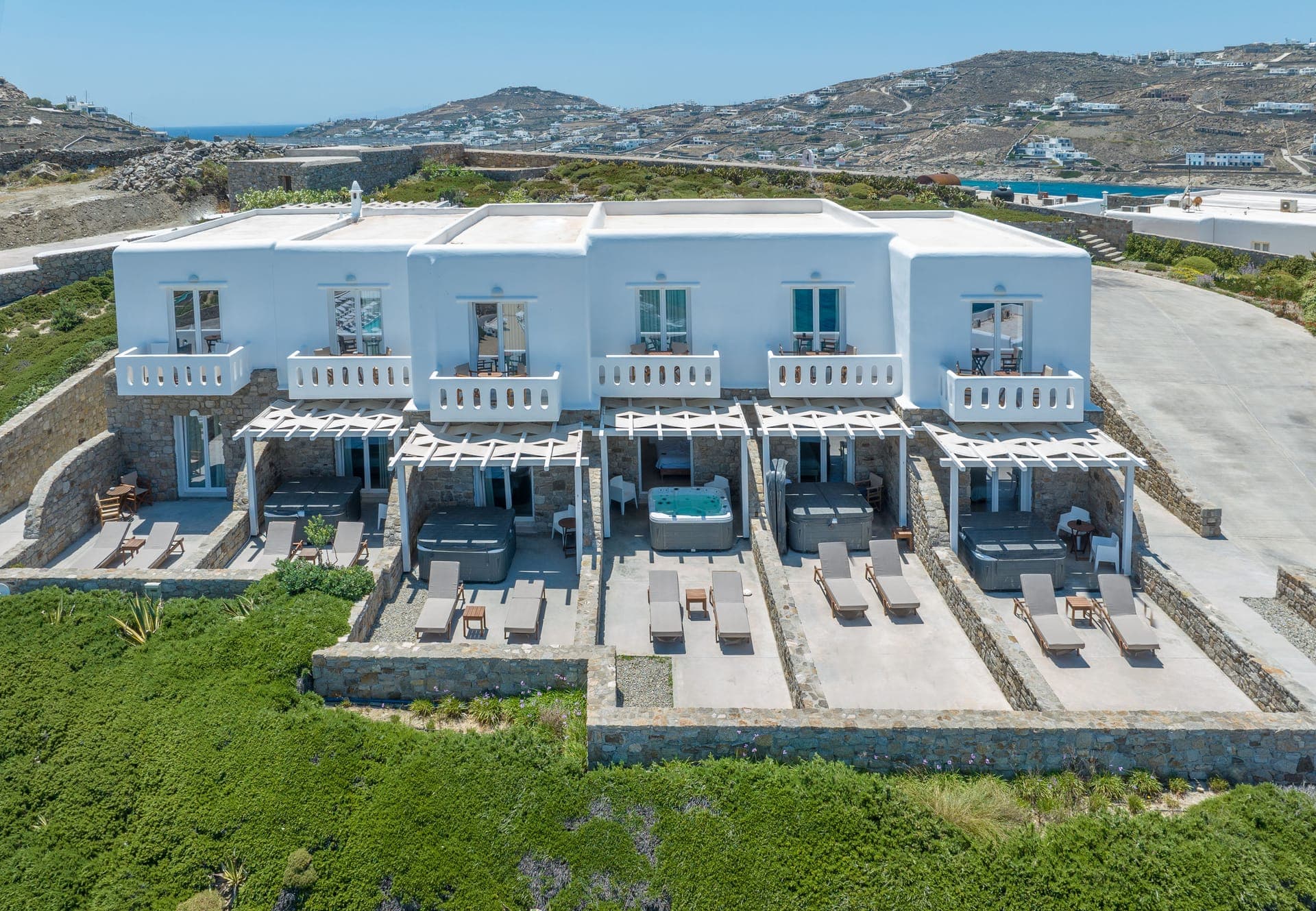 properties-CAPEMYKONO-2.jpg