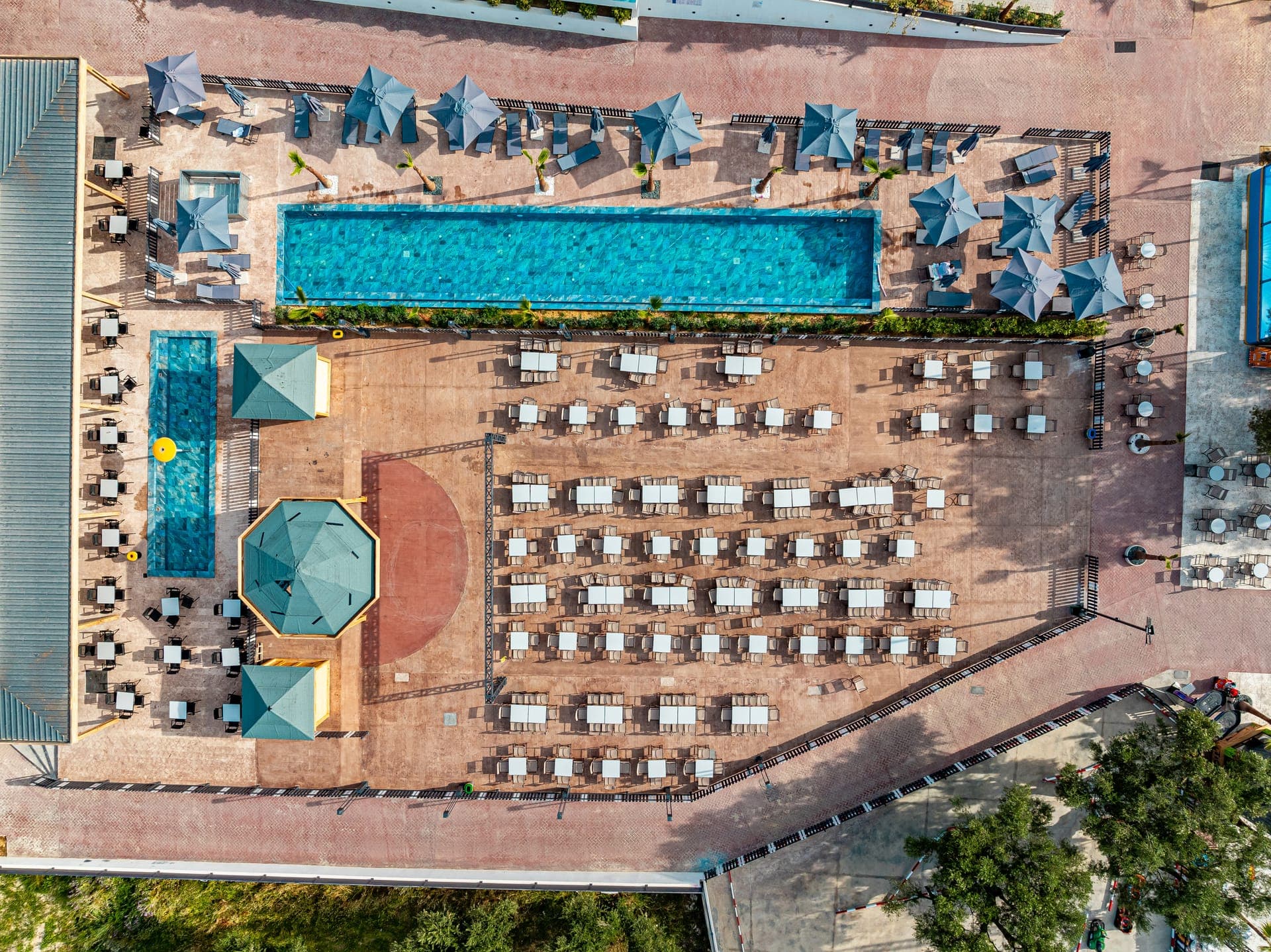 properties-CARETPARAD-3.jpg