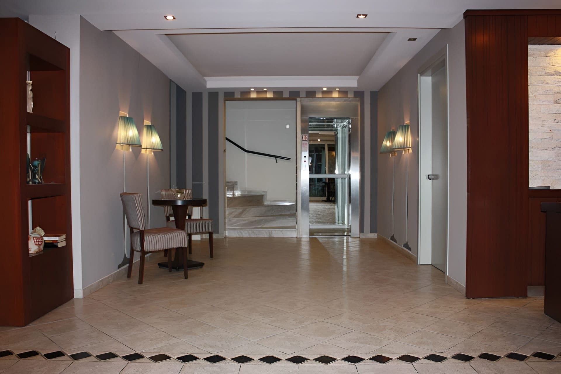 properties-CARIATISHT-3.jpg