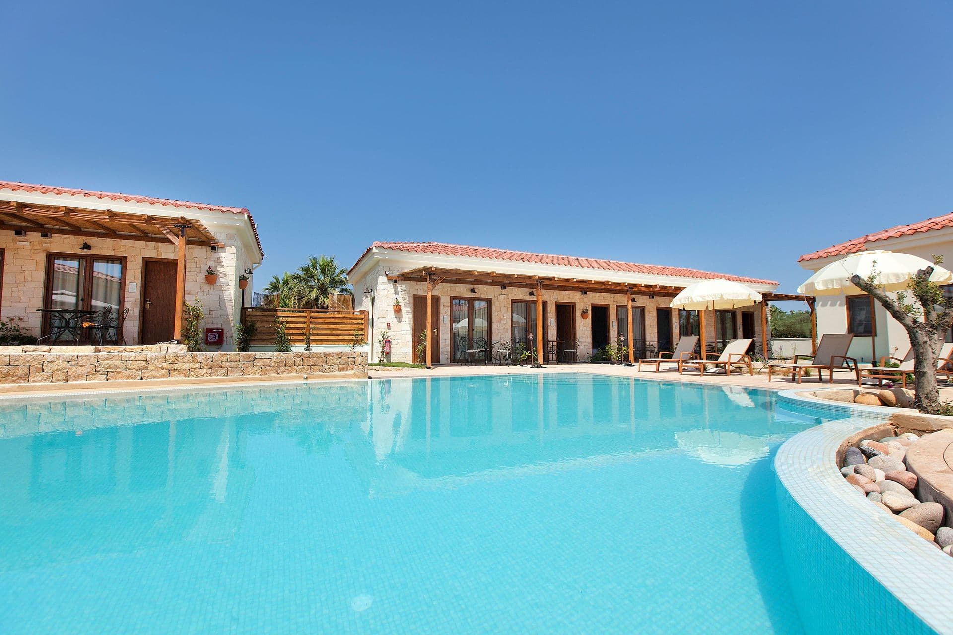 properties-CASAAFYTOS-4.jpg