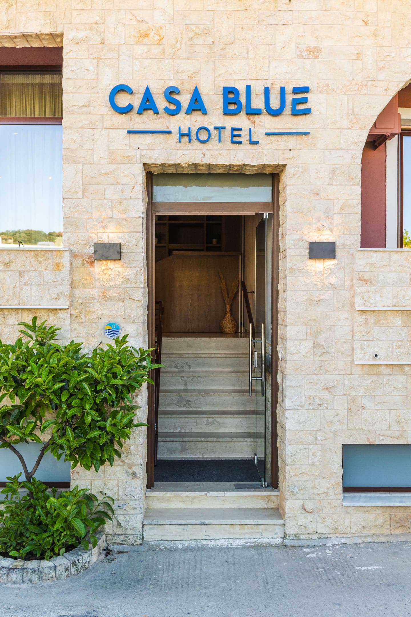 properties-CASABLUEHT-3.jpg