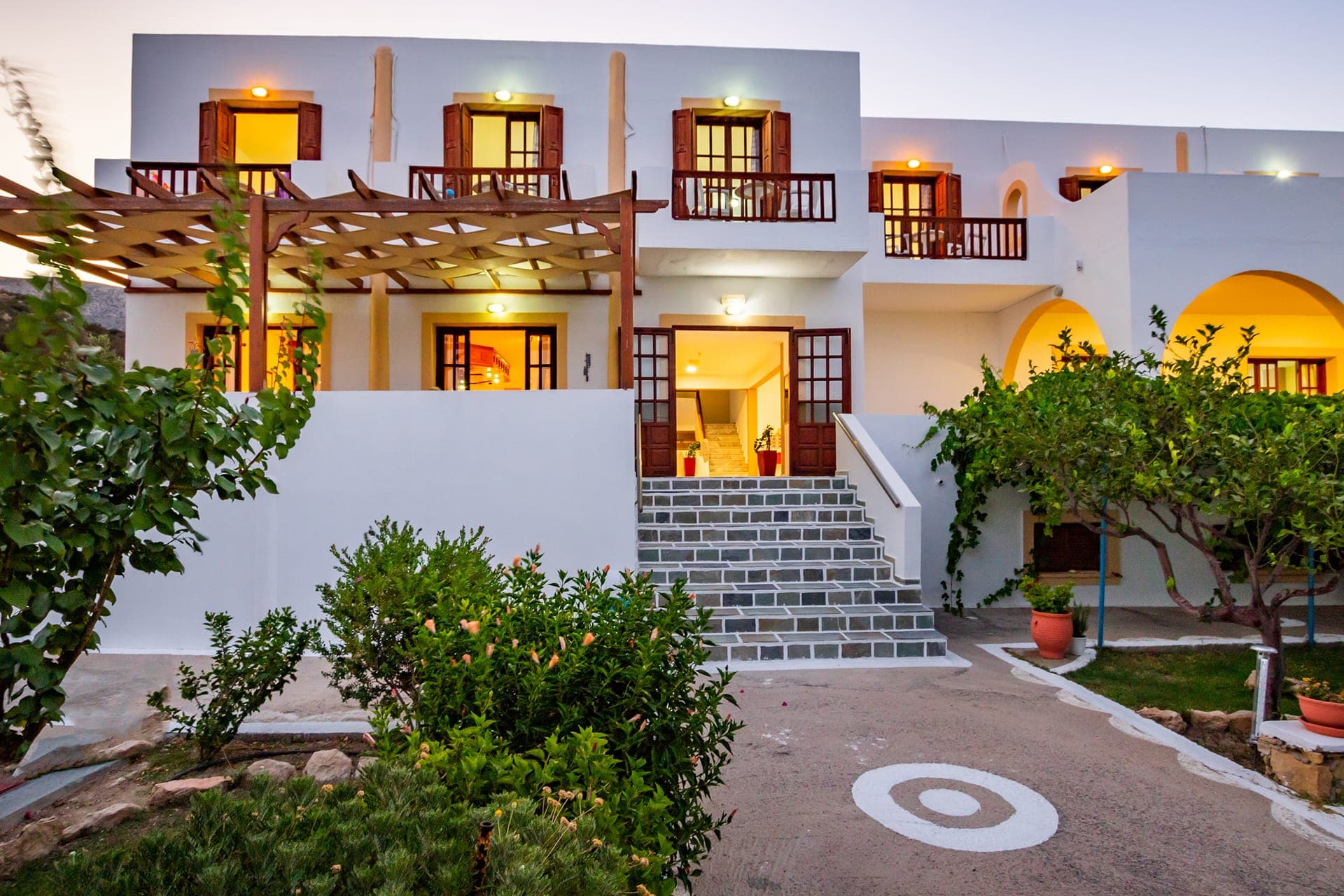 properties-CASAGARDEN-1.jpg