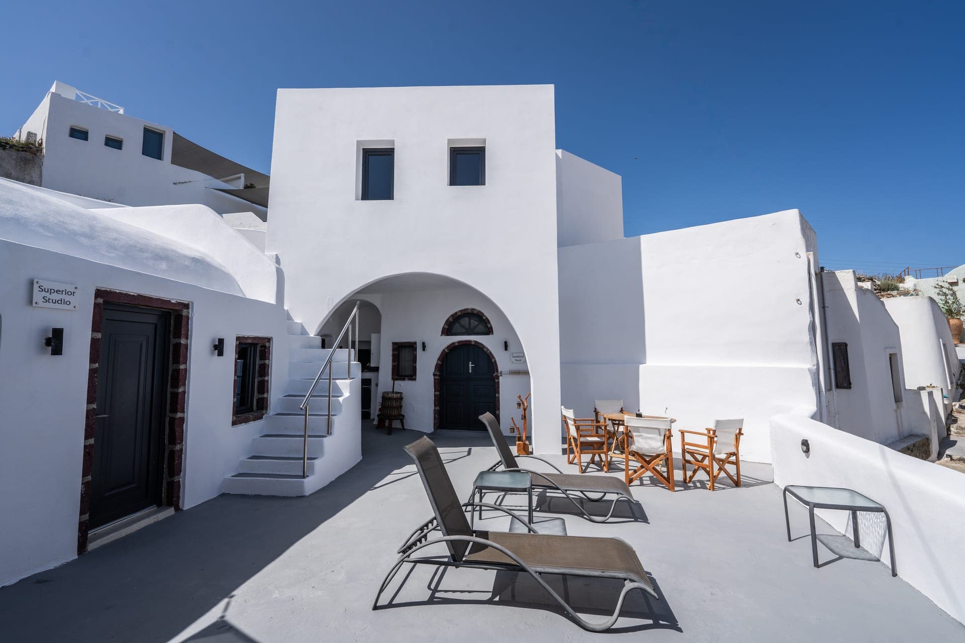 properties-CAVES1880-1.jpg
