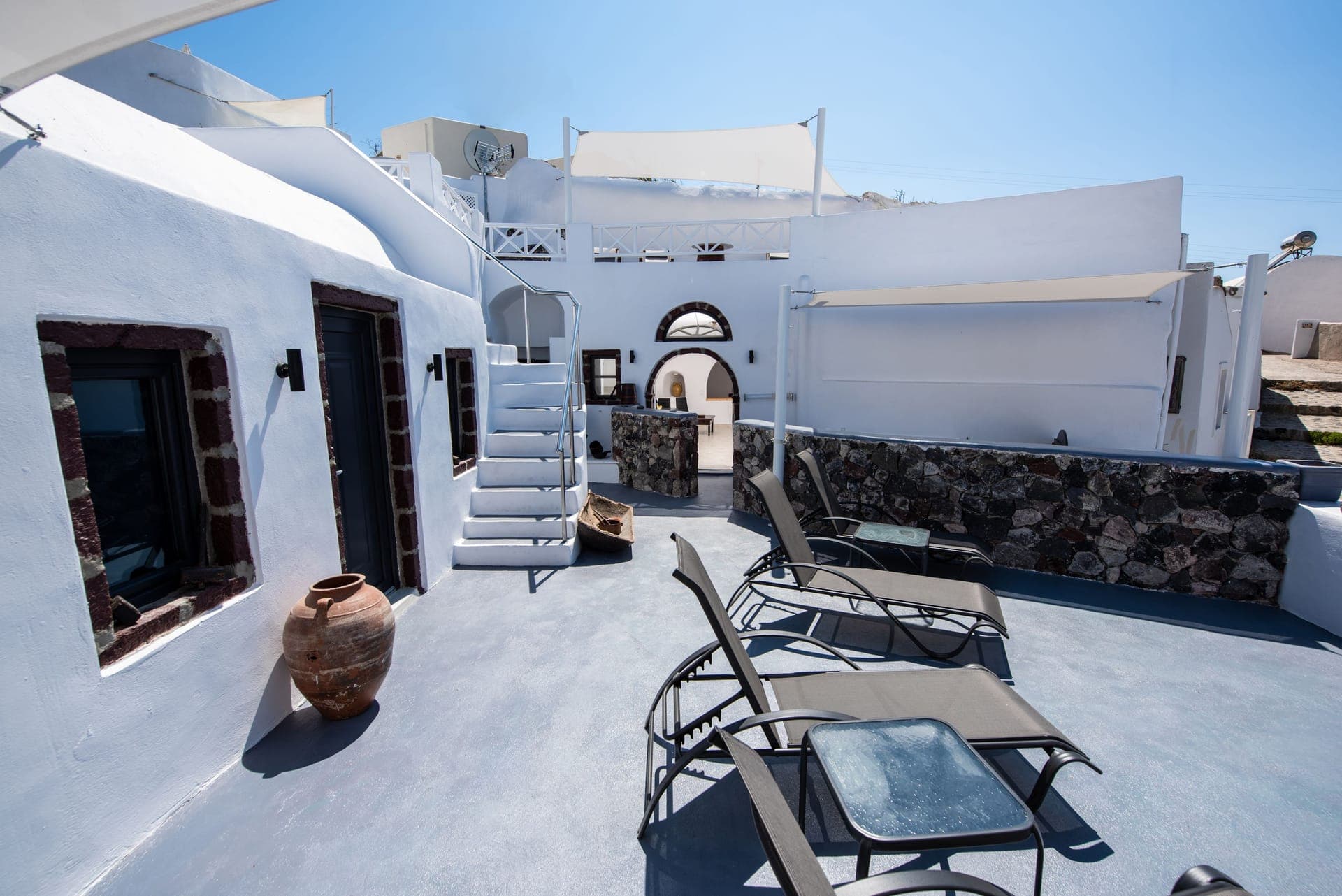 properties-CAVES1880-3.jpg