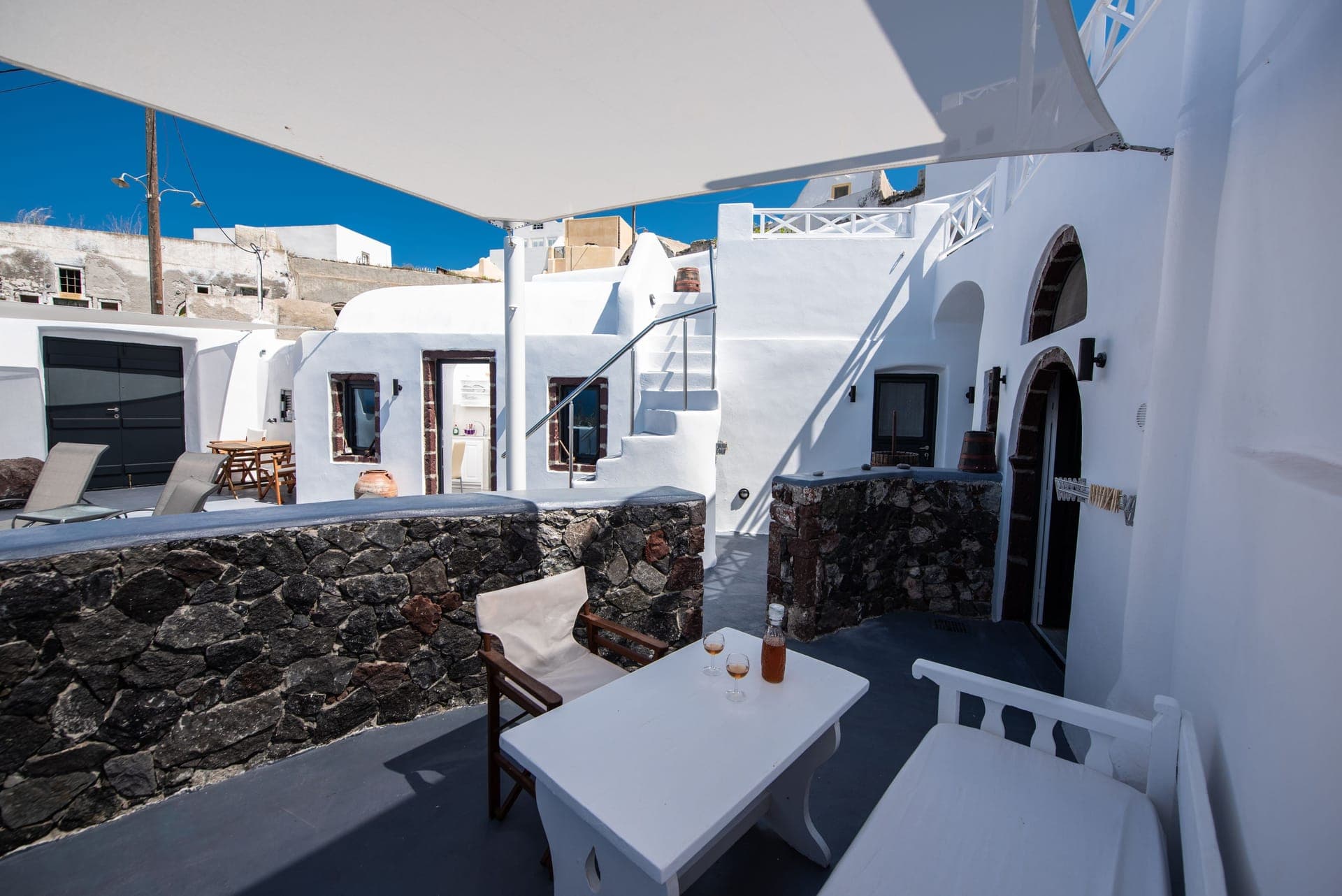 properties-CAVES1880-4.jpg