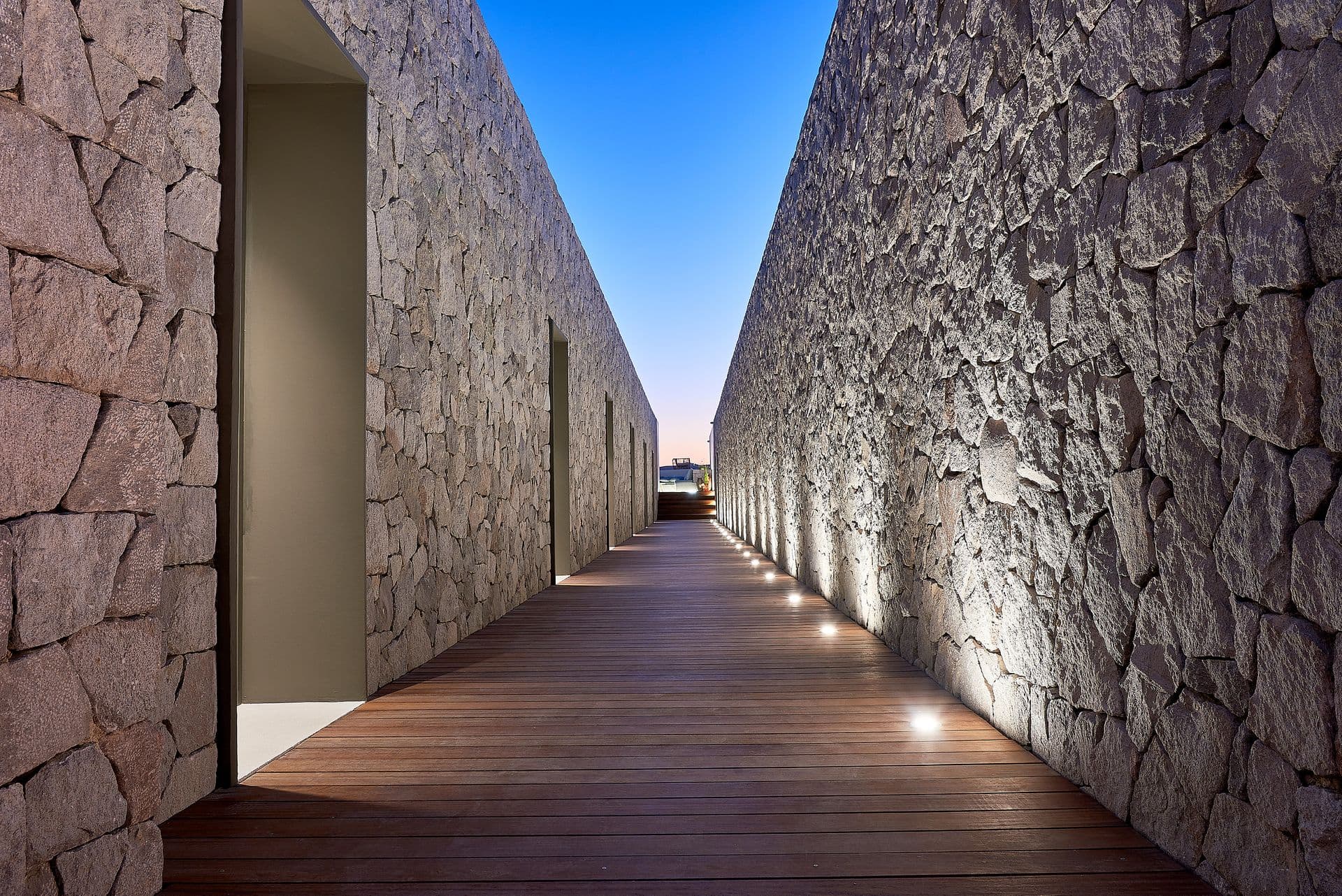 properties-CAVESUITES-1.jpg