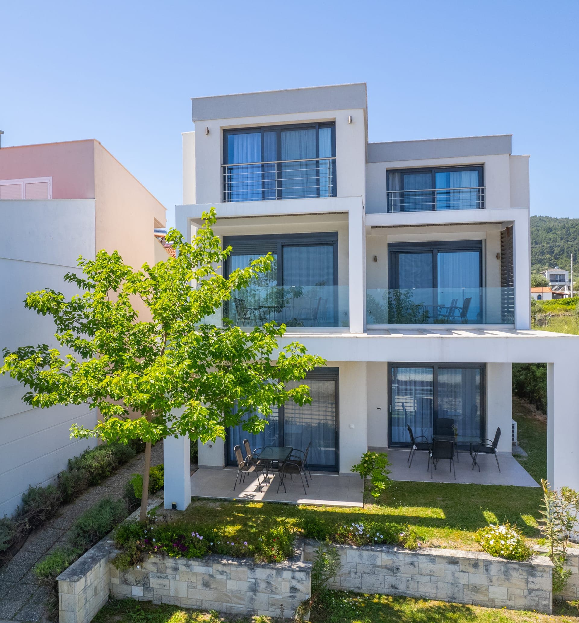 properties-CAVOBLUECL-2.jpg