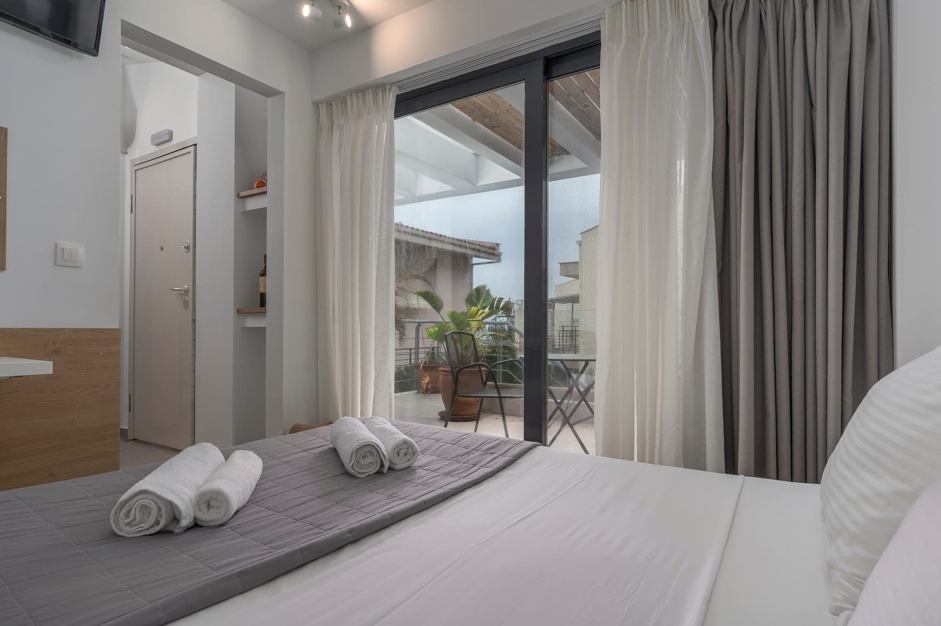 properties-CAVOBLUECL-4.jpg