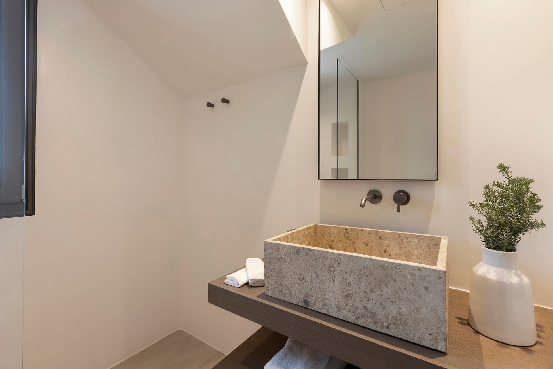 properties-CELESTIALV-1.jpg